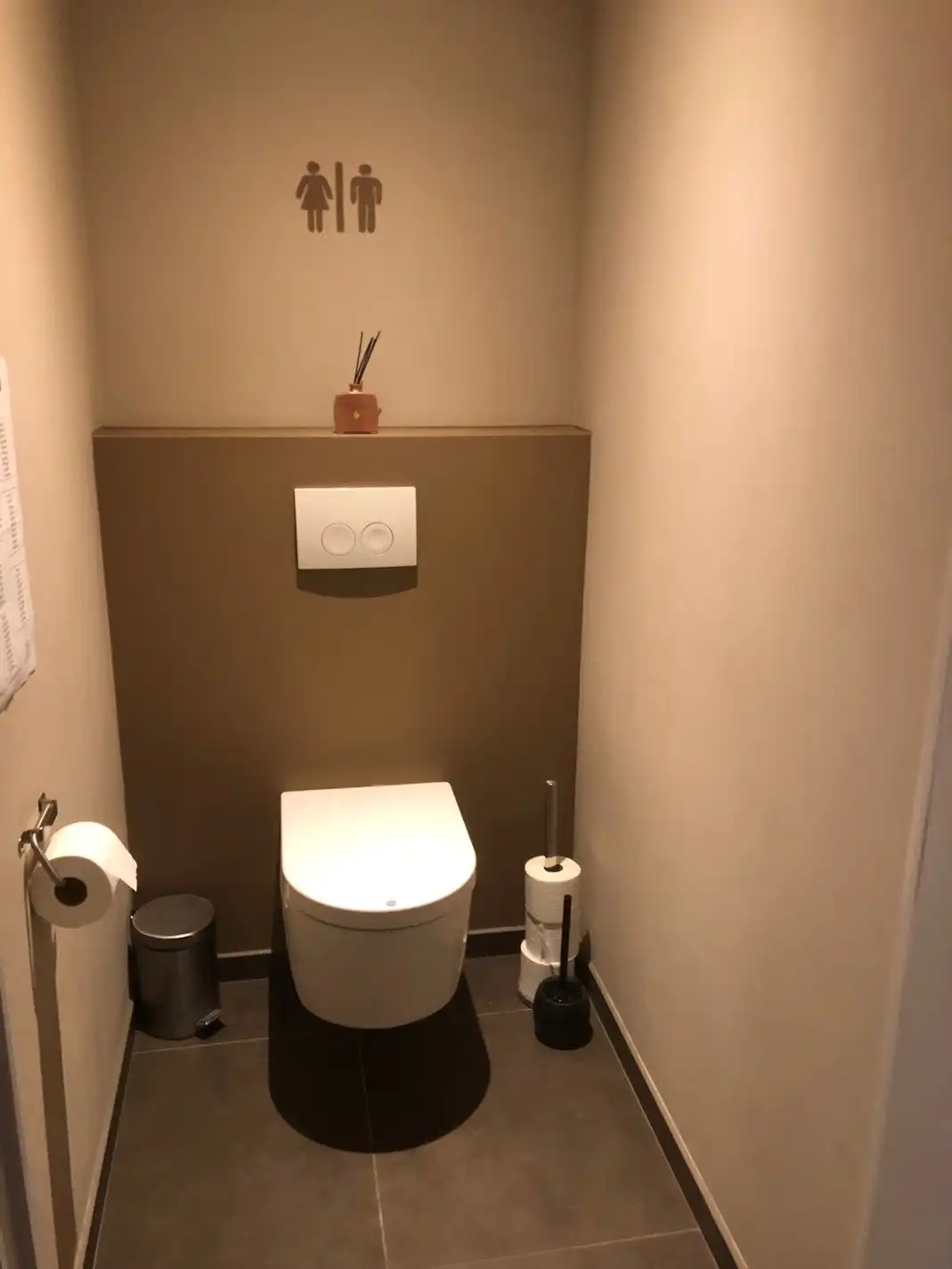 Alleenstaande woning met 5 slaapkamers en diepe tuin te Zarren foto 13