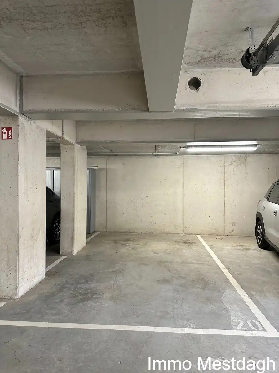 Unieke Penthouse met Panoramisch Uitzicht & Terrassen Rondom foto 49