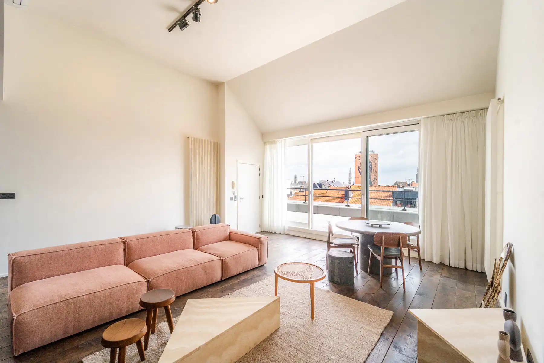 Gemeubelde penthouse met riante terrassen op ’t Zuid, uniek! foto 10