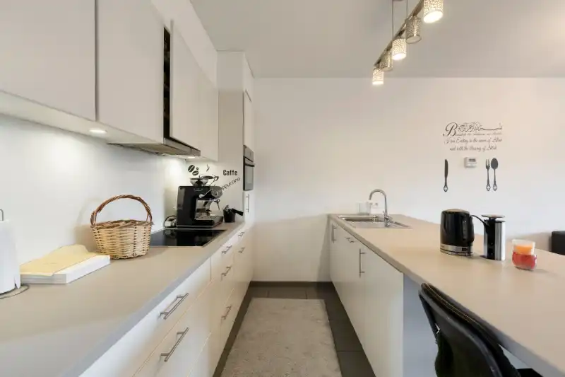 Luxueus appartement te koop in Overreke, Gent - Moderne voorzieningen, 2 slaapkamers, autostaanplaats  en kelder! foto 4