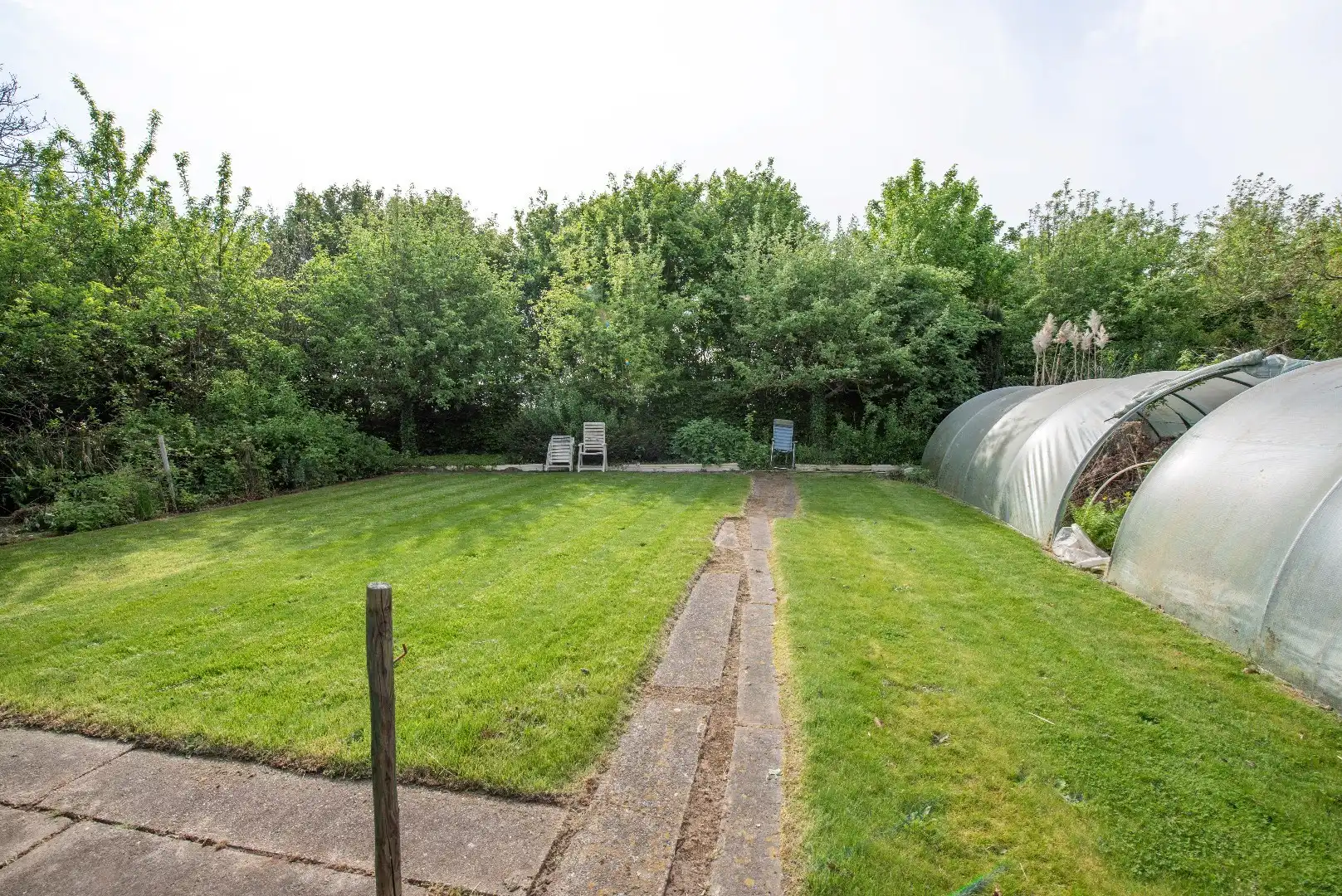 Te renoveren, ruime woning op 1720 m² met 4 slaapkamers te Olsene foto 19