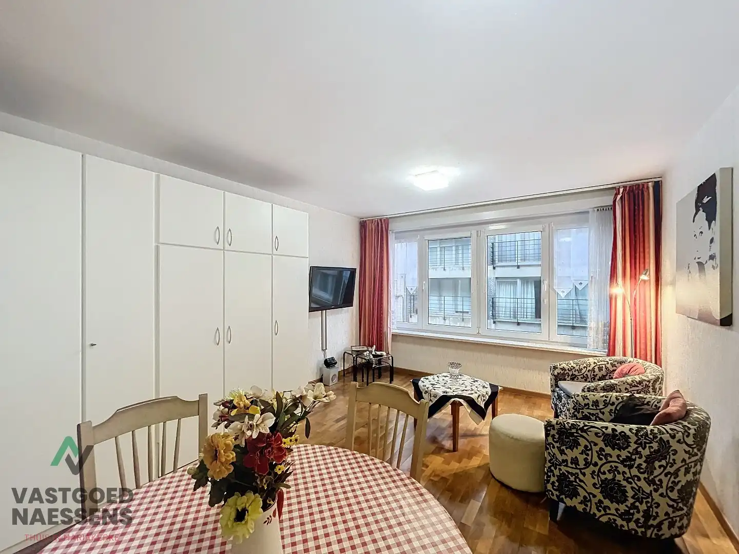 INSTAPKLARE STUDIO MET BERGING VLAKBIJ ZEEDIJK foto 2