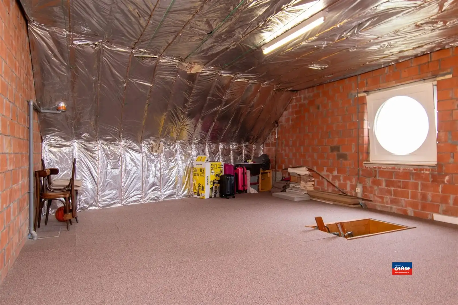 Halfopen gezinswoning met 3 slaapkamers, grote tuin én garage foto 19