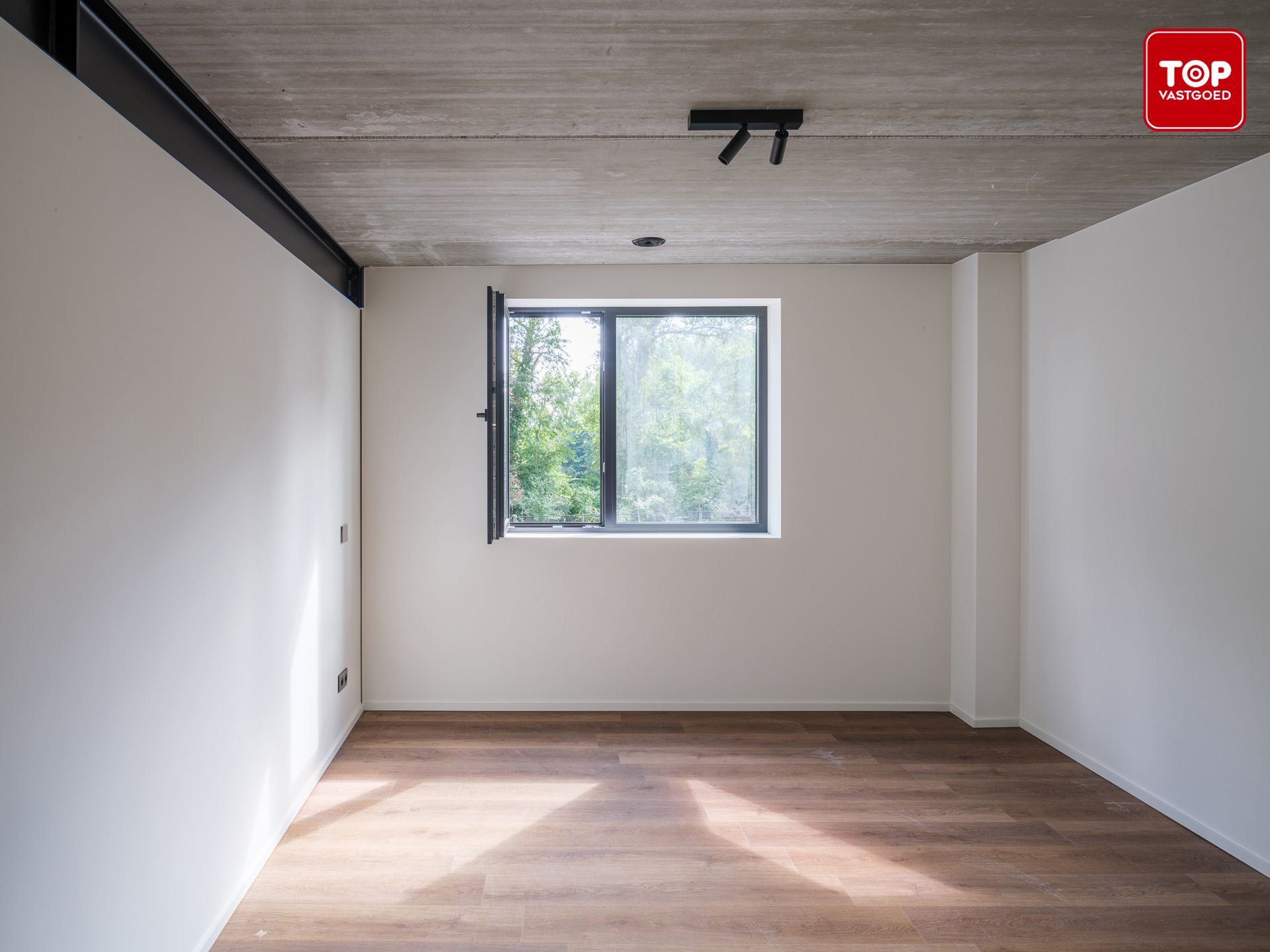 Energiezuinige (A+) designwoning met 3 slaapkamers, zonnige tuin en luxueuze betonafwerking in Vlierzele foto 22