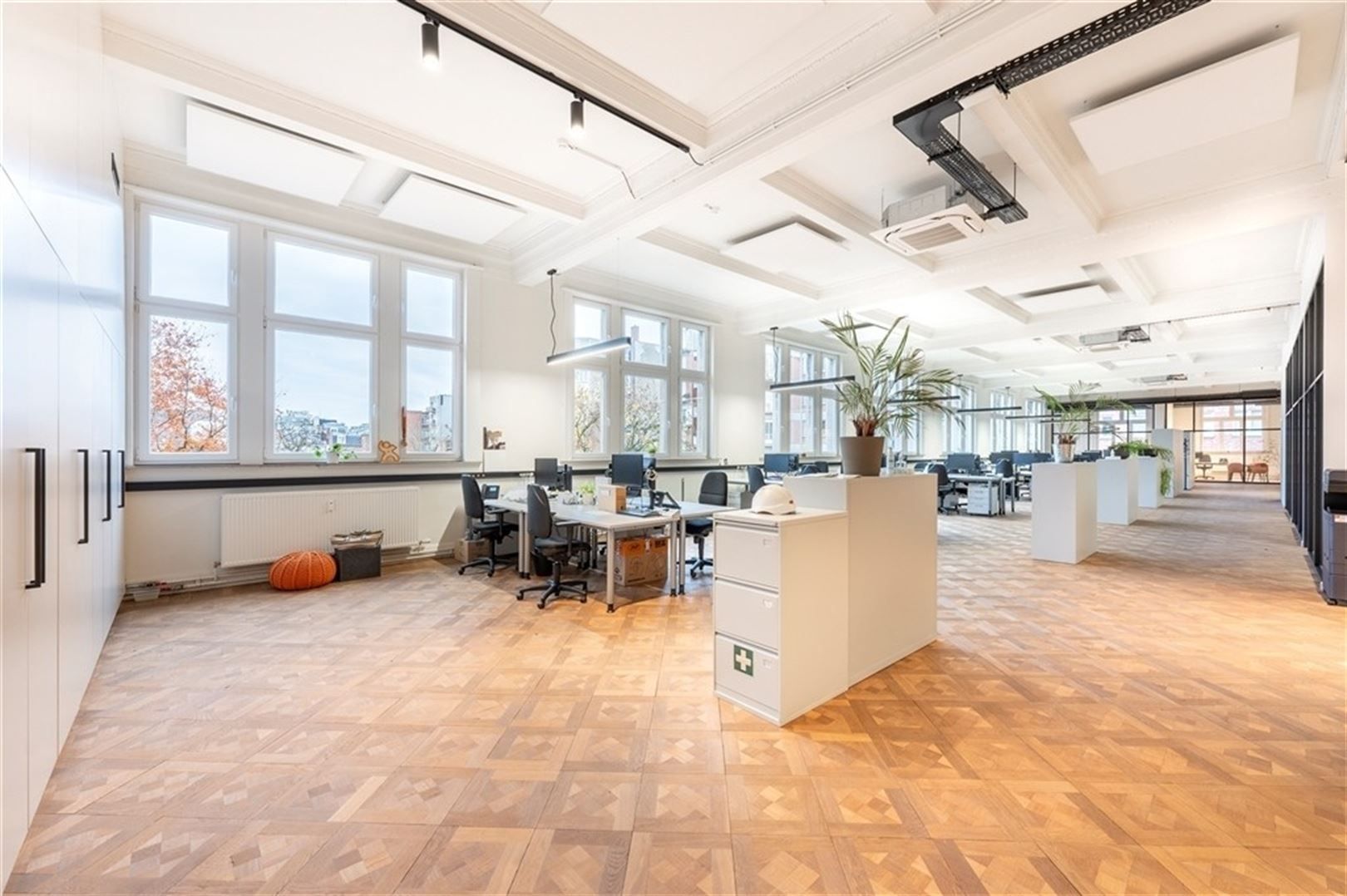 Instapklaar kantoor te huur op unieke locatie - 579m² foto 15