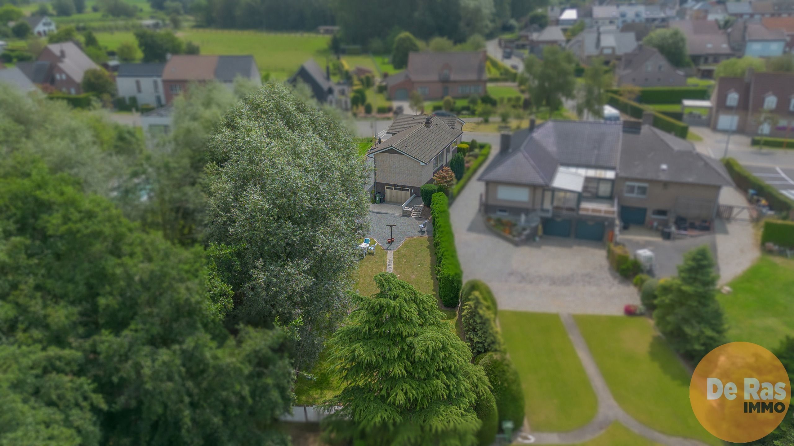 BURST - Goed onderhouden 4-gevelwoning op een leuke locatie foto 5