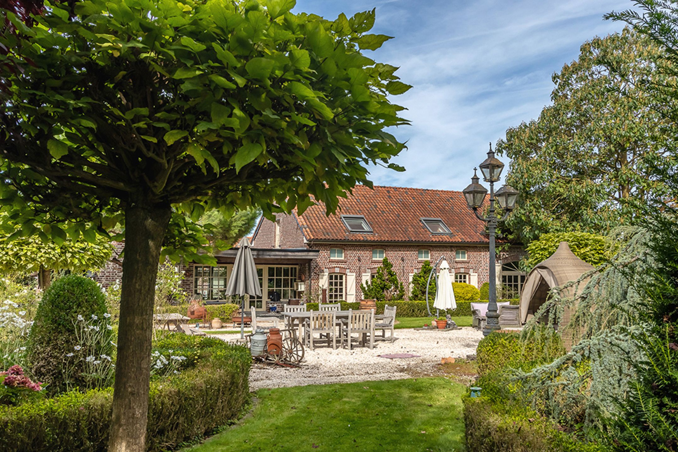 Gerestaureerde vierkantshoeve met B&B op 80 are grond foto 5