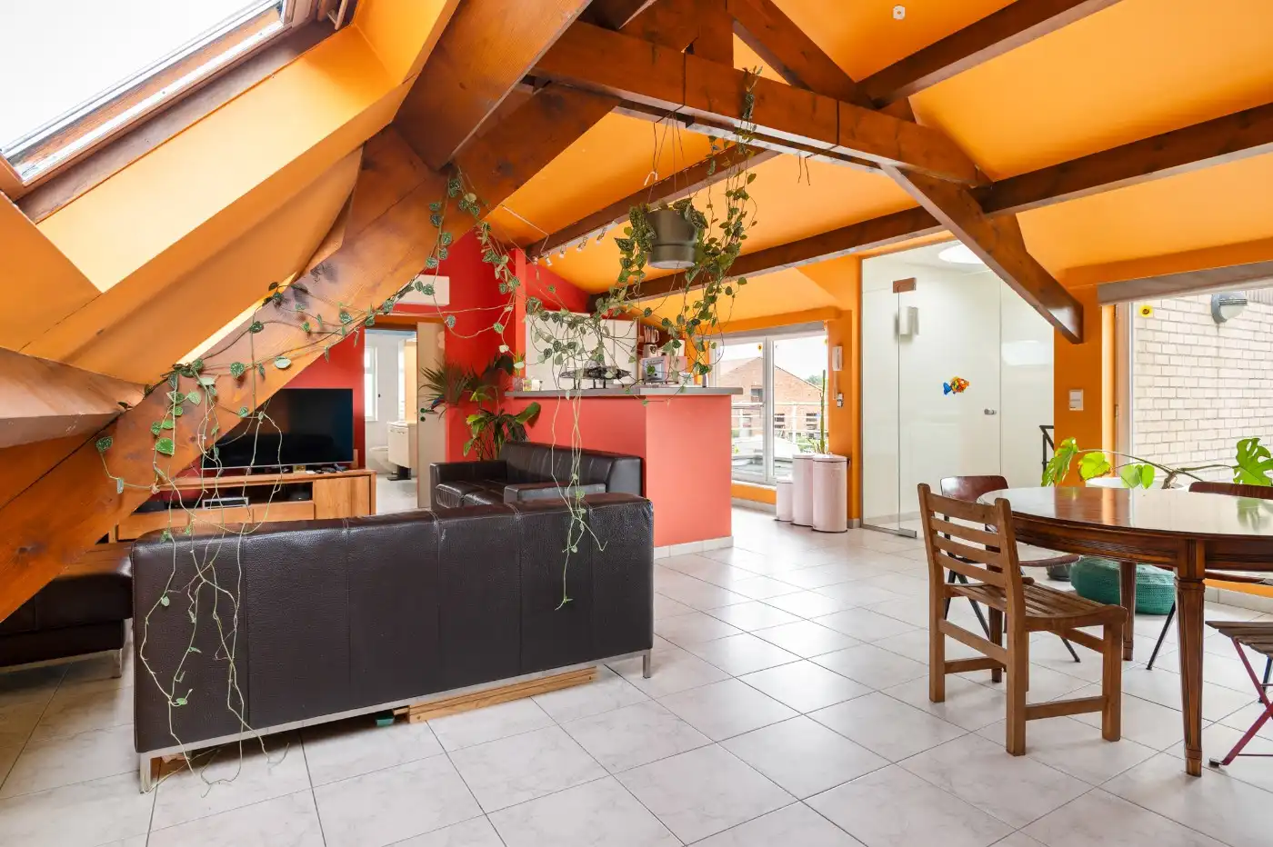 Ruime, instapklare woning met 3 à 4 slpk., garage en tuin - momenteel ingericht als 2 aparte woonunits foto 16