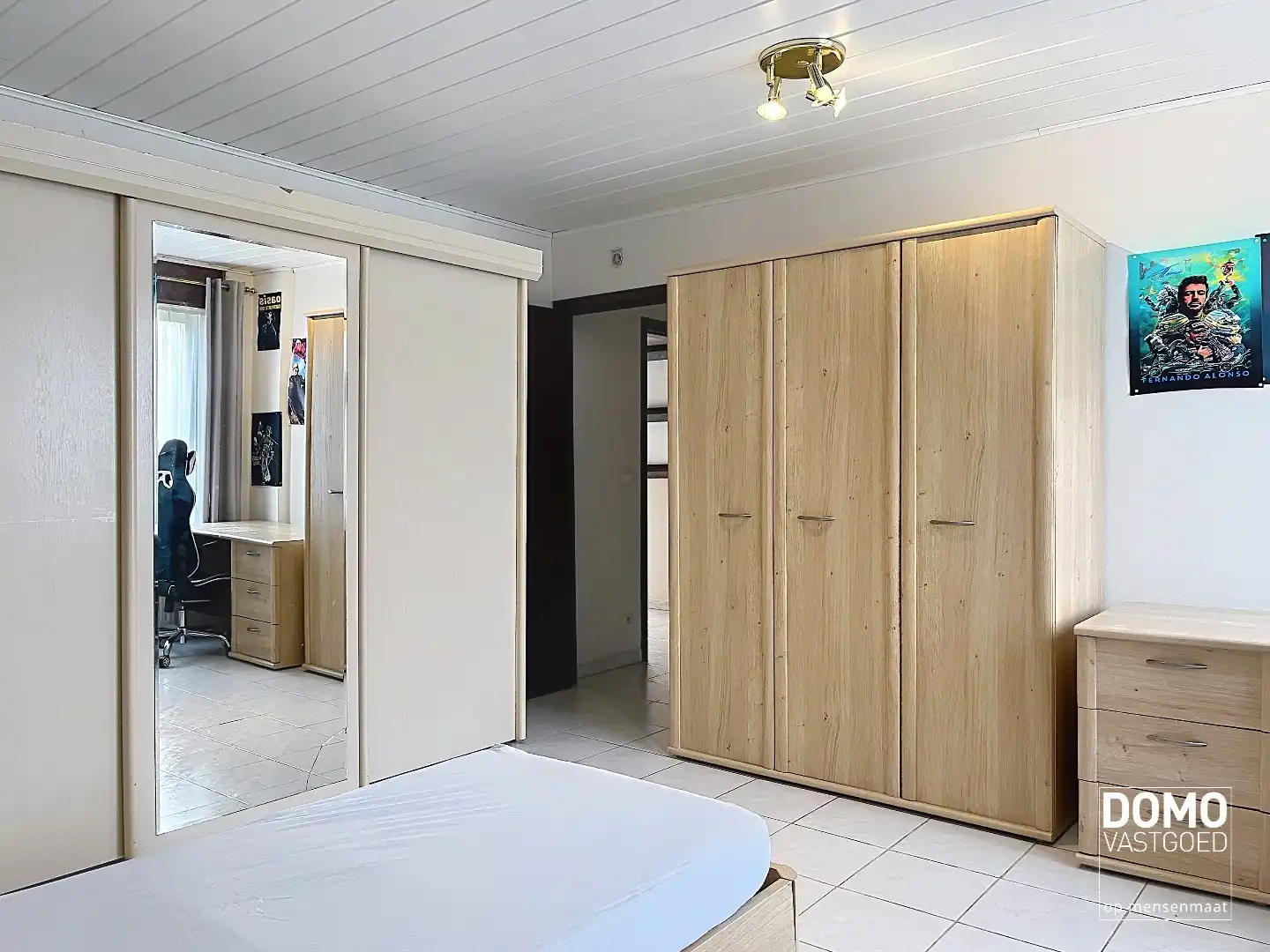 RUIME, LICHTRIJKE OPEN BEBOUWING MET ZONNIGE TUIN TE HALEN foto 19