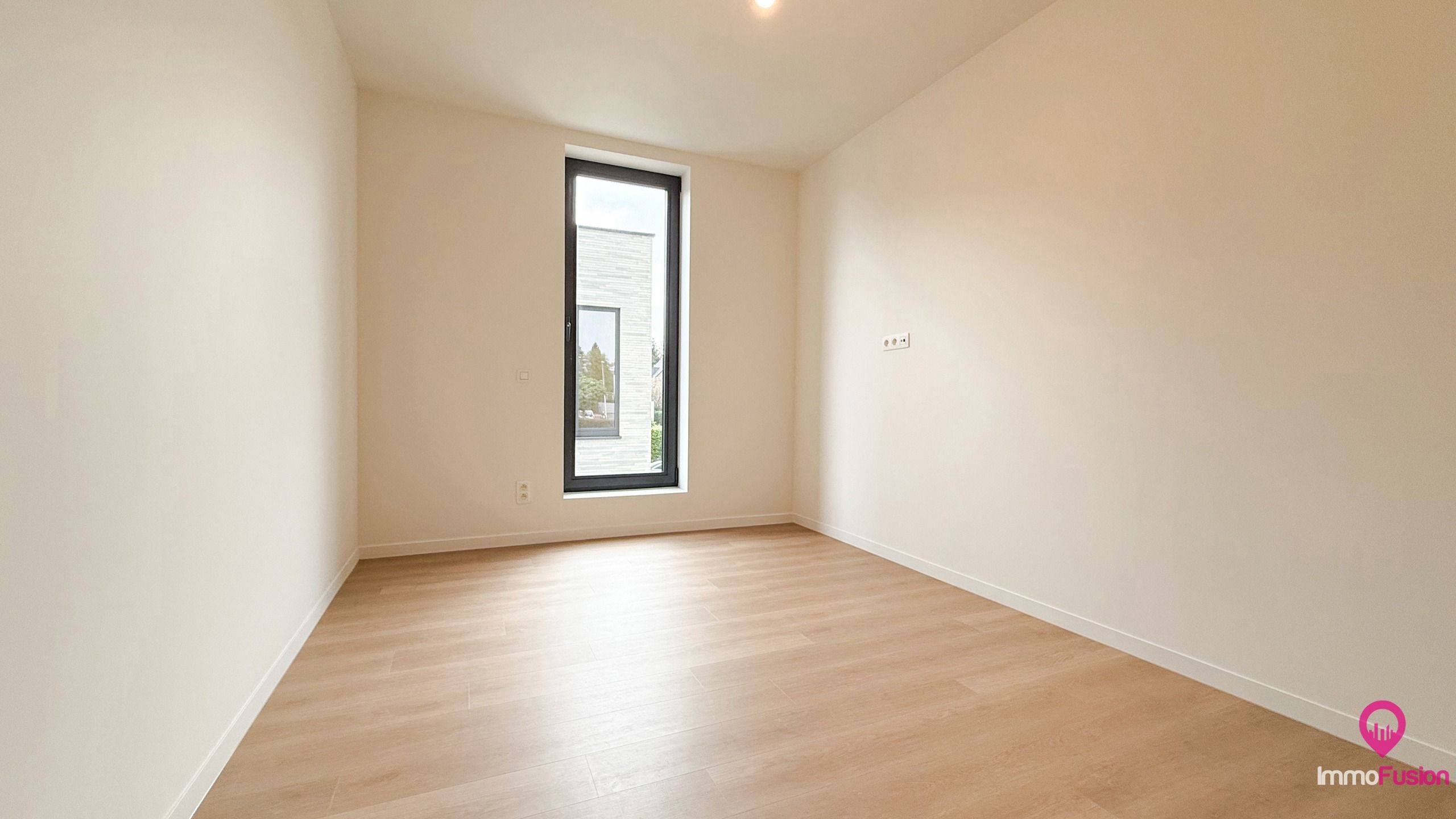 Stijlvolle nieuwbouwwoning met diepe tuin + vloerverwarming! foto 22