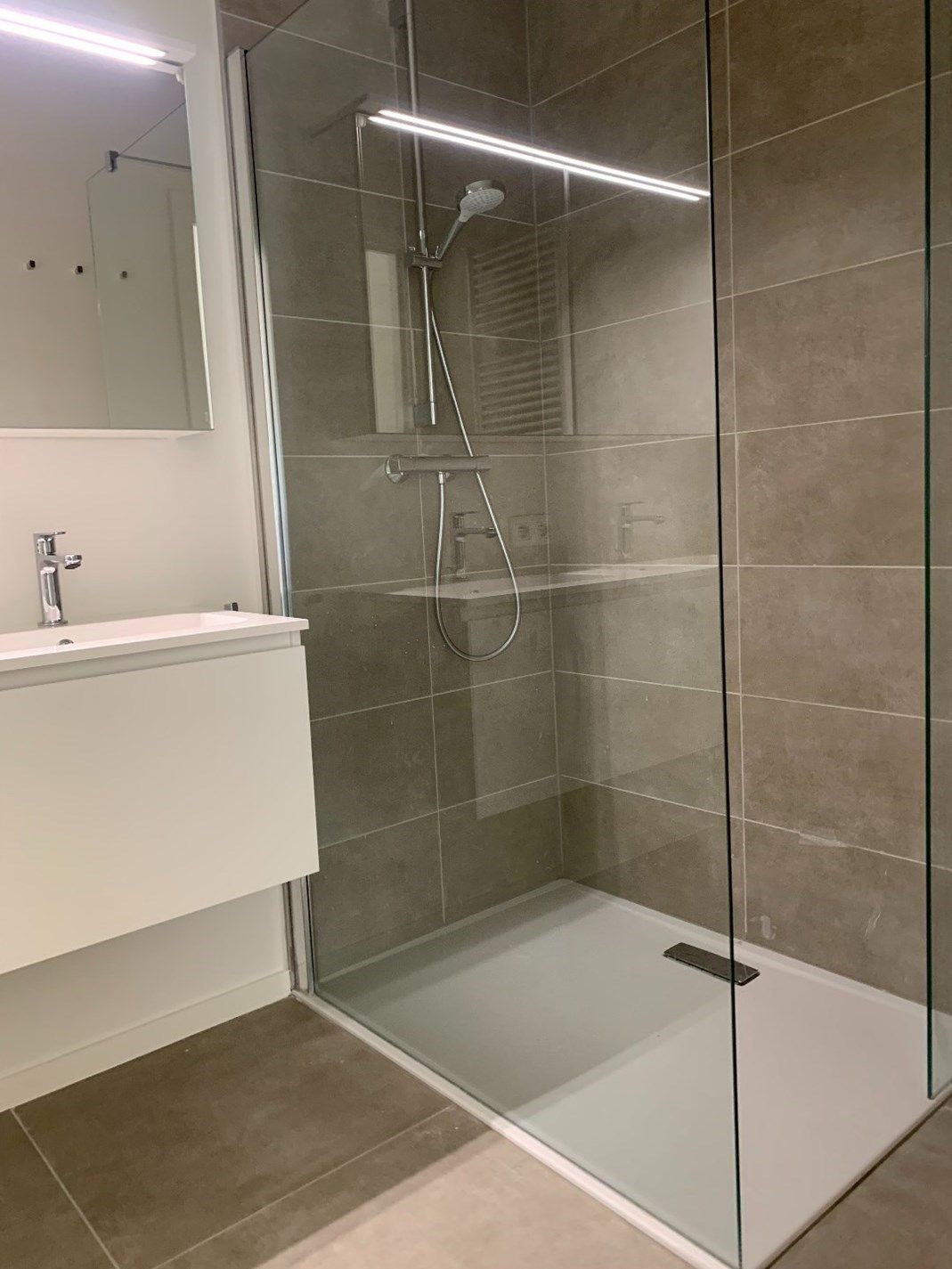 1-slpk app met terrassen en parkeerplaats foto 7