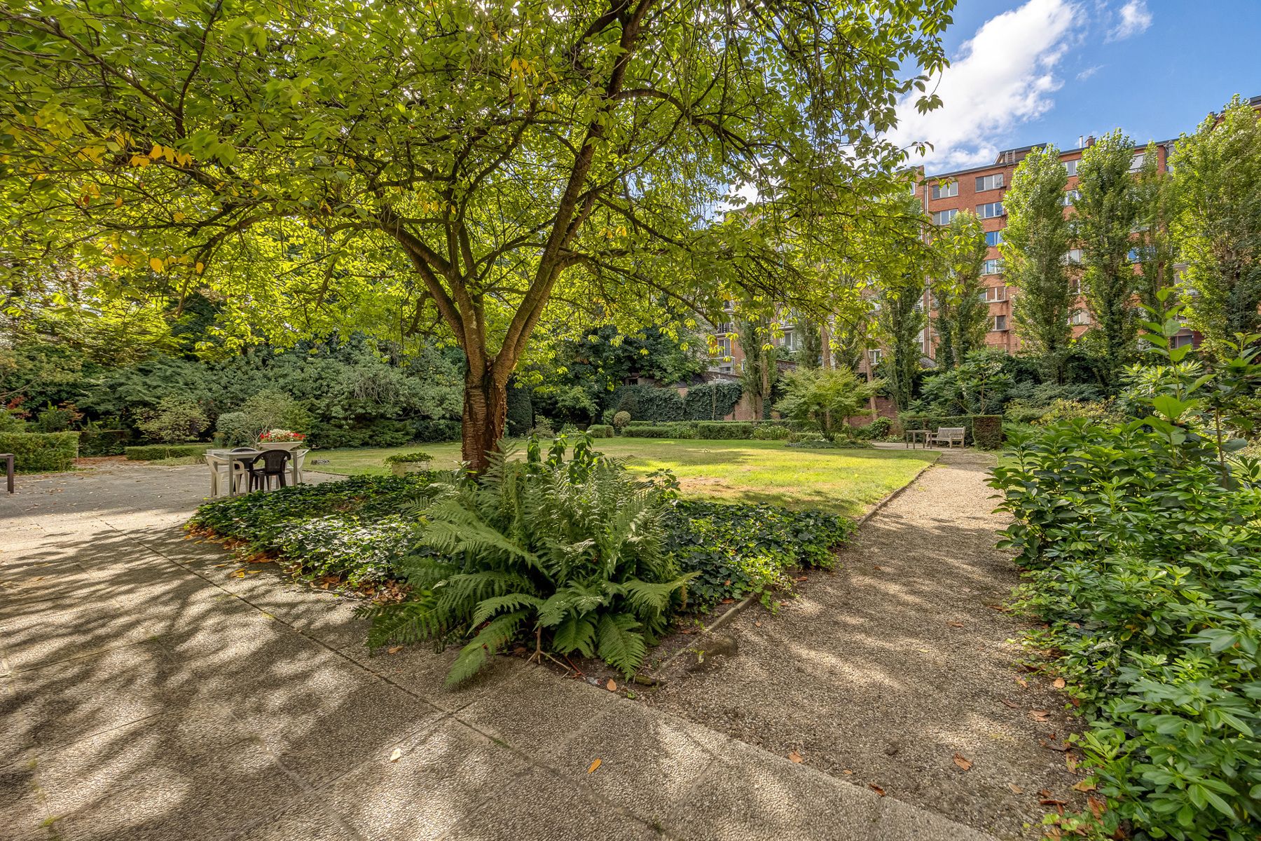 Ruim 2-slaapkamerappartement gelegen in hartje Antwerpen foto 11