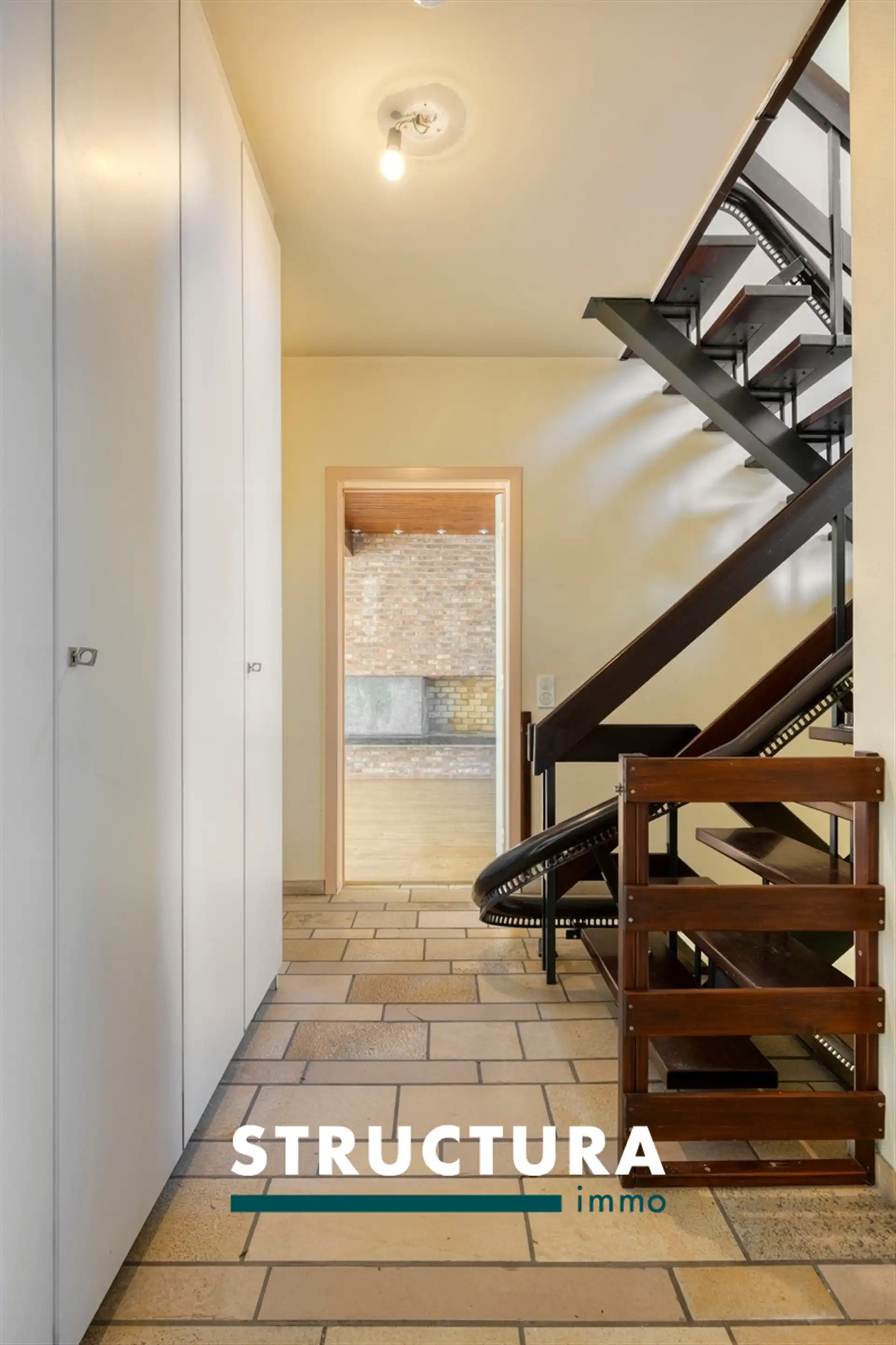 Karaktervolle woning met praktijk en 4 kamers foto 9