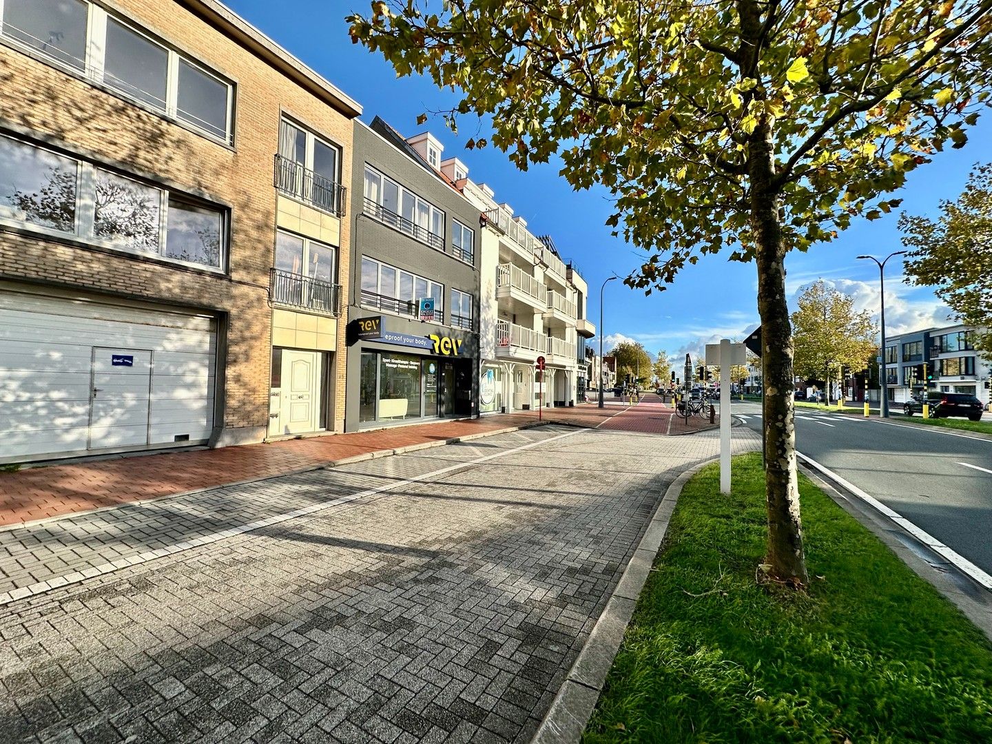 Aangenaam appartement genietend van open zichten, vlakbij het centrum van Knokke. foto 3