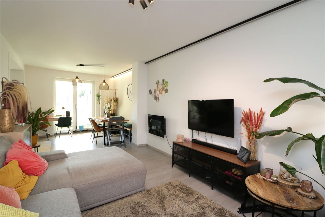 Gerenoveerde woning met tuin op rustige locatie foto 13