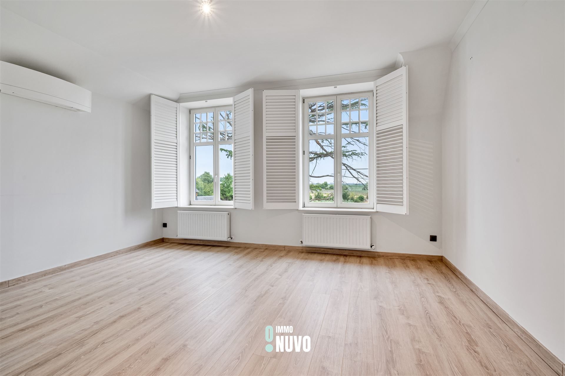  Uniek landhuis met uitzonderlijke ruimte en potentieel! foto 11