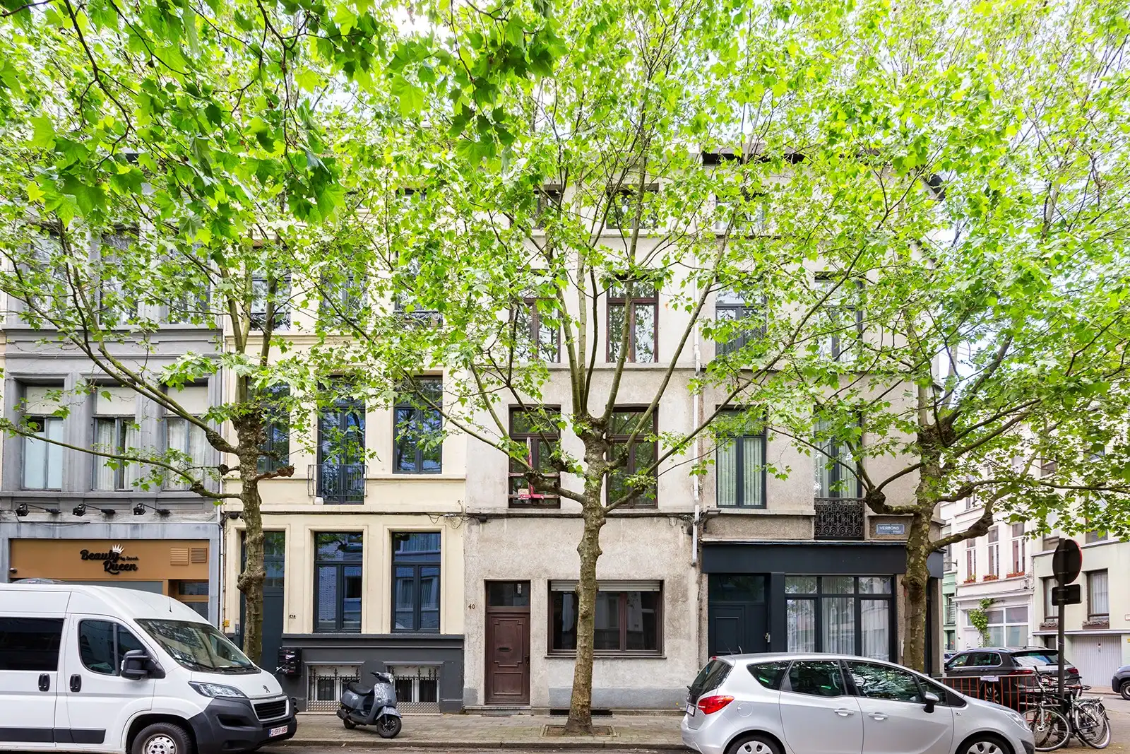 Woning met 6 slaapkamers, volledig naar eigen smaak renoveren foto 30
