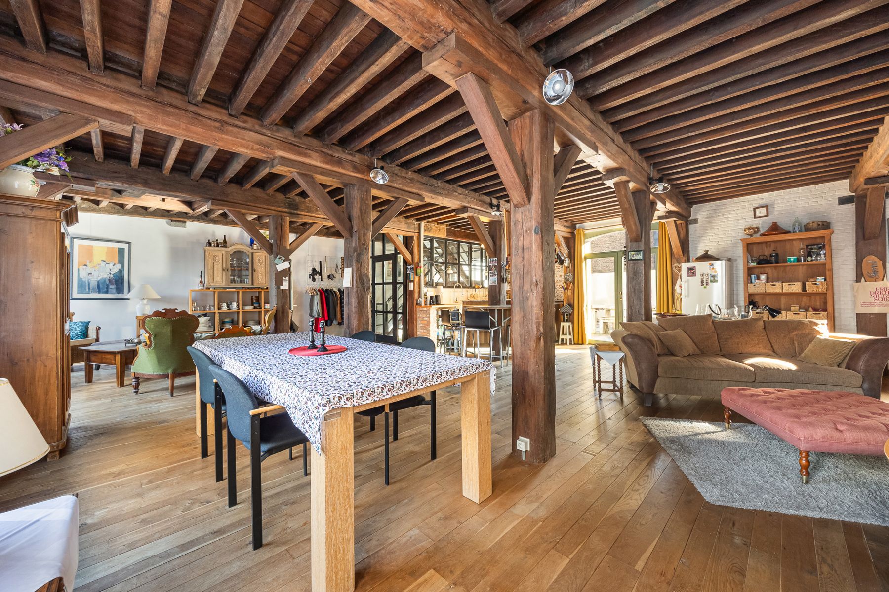 Volledig PAKHUIS in hartje Antwerpen met eindeloos potentieel! foto 10