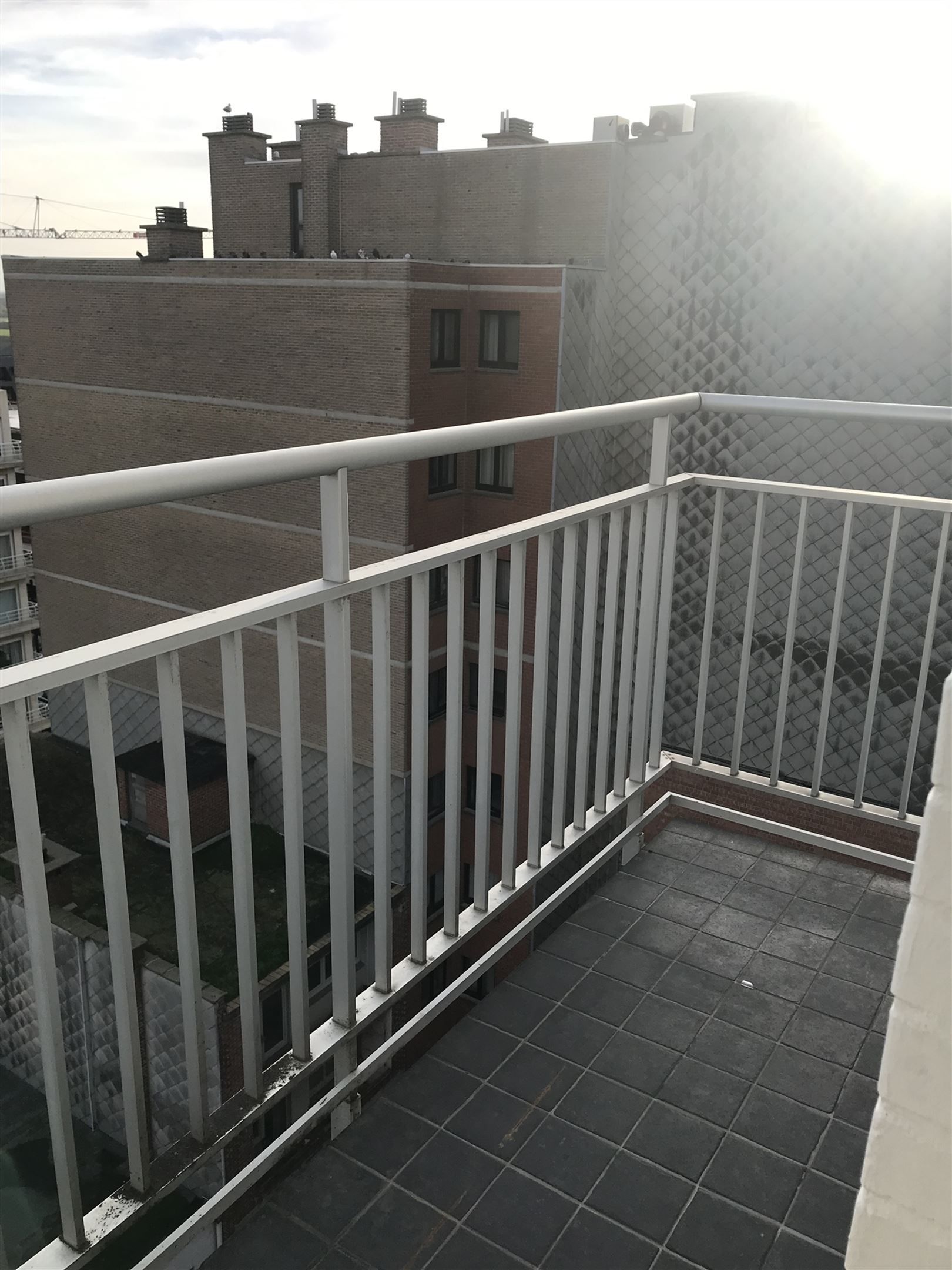 Ongemeubeld appartement met zeezicht foto 8