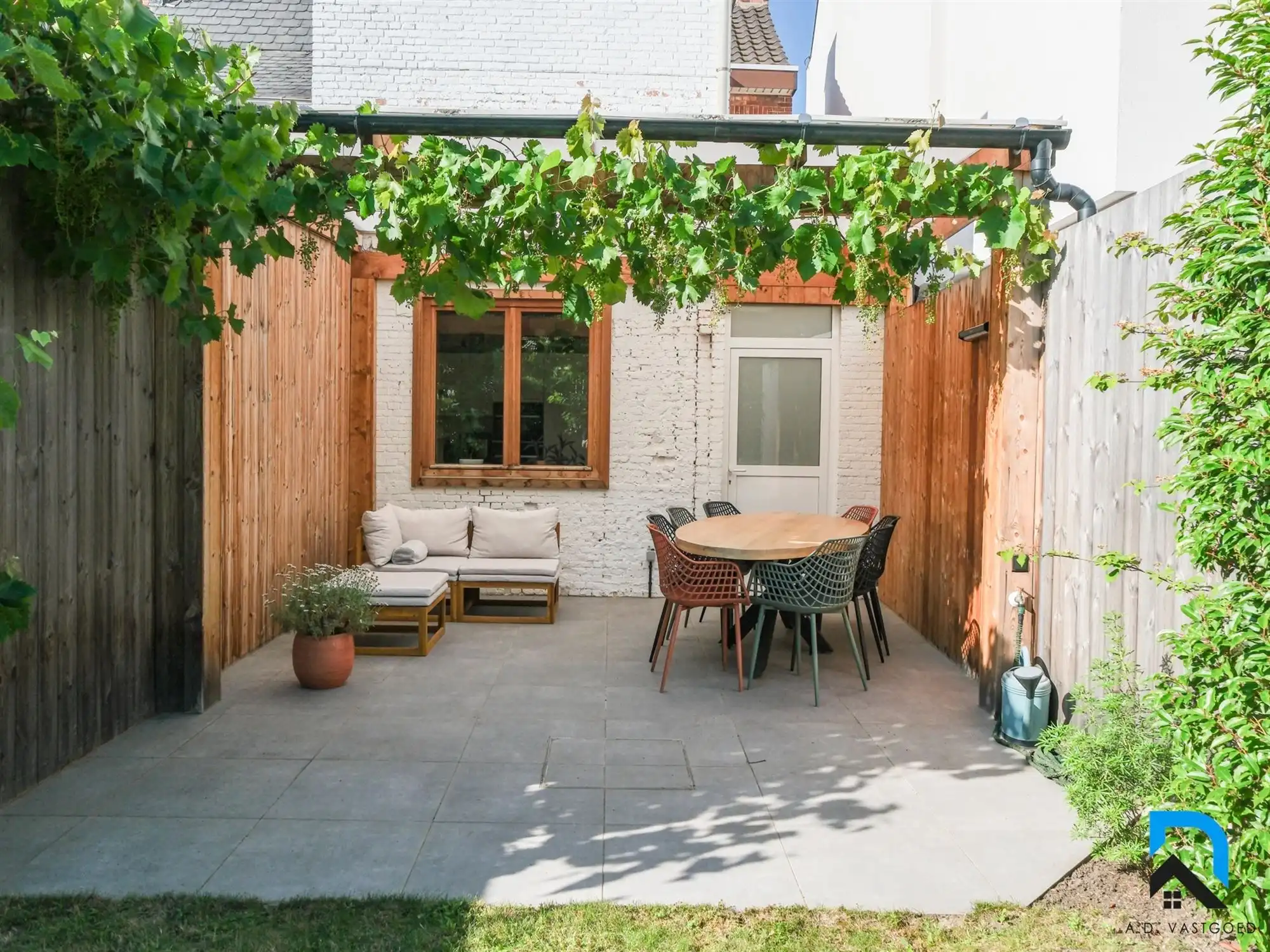 Gerenoveerde woning met tuin op toplocatie in Hasselt foto 31