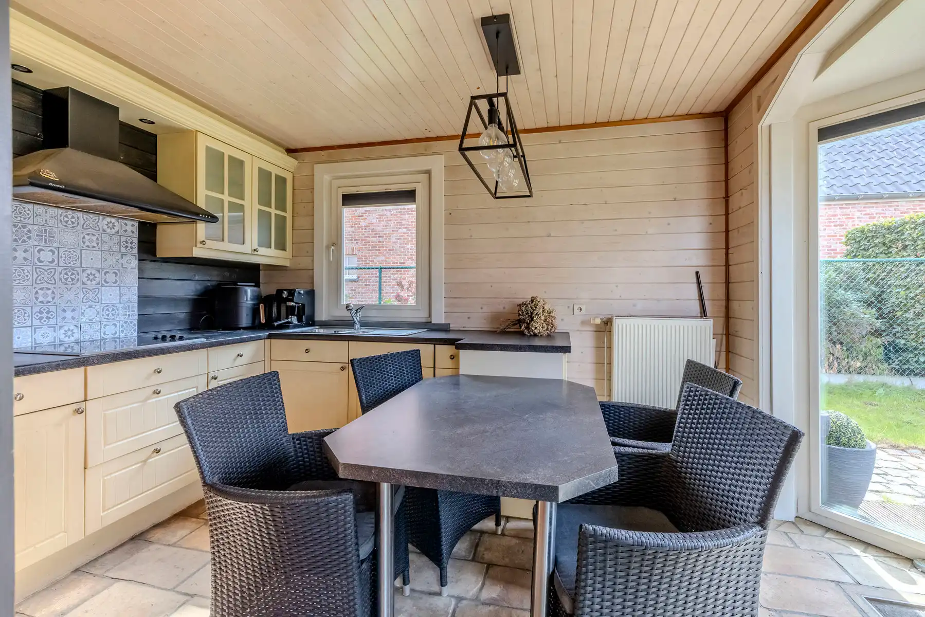Instapklare open bebouwing met o.a. 3 slaapkamers in Bevel foto 9