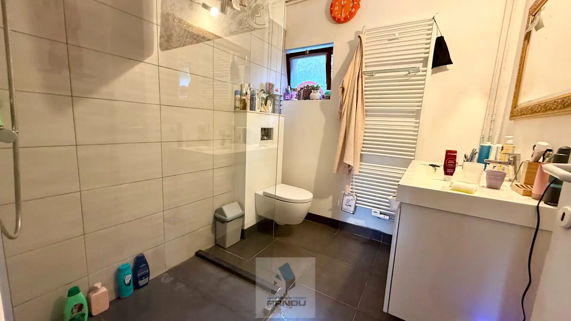 Rustig gelegen bungalow met 2 slaapkamers foto 9