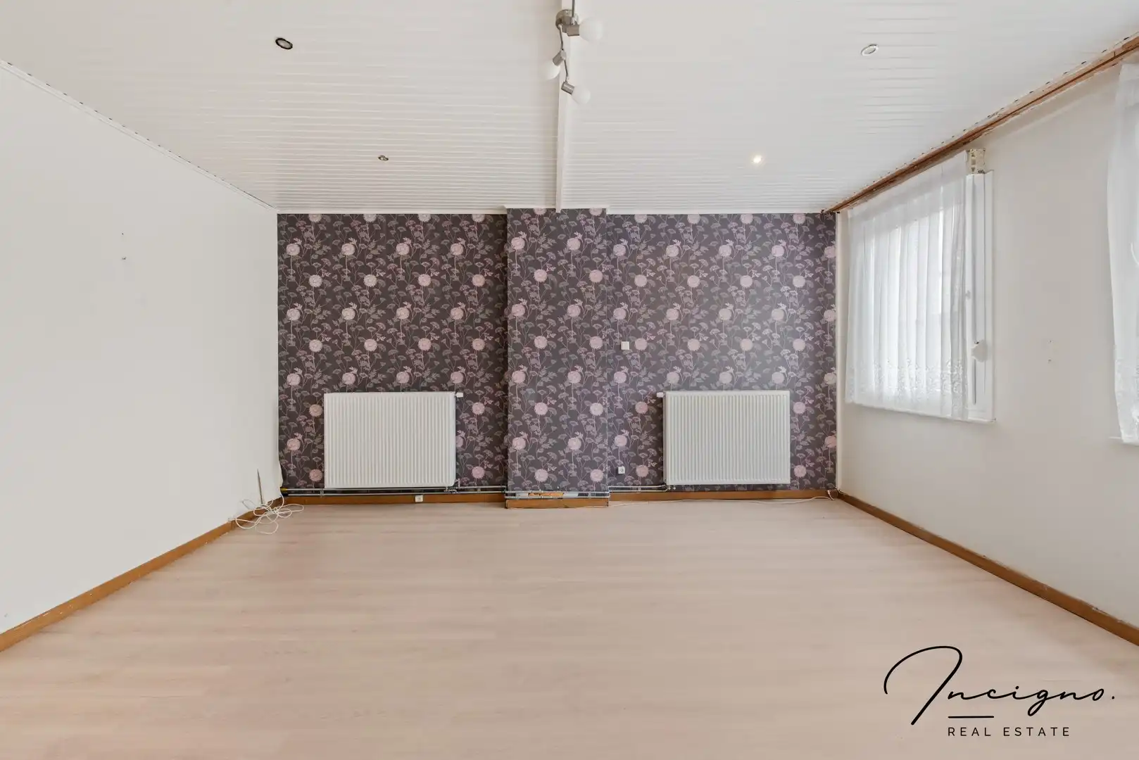 Op te frissen rijwoning met 4 slaapkamers & stadskoer foto 11