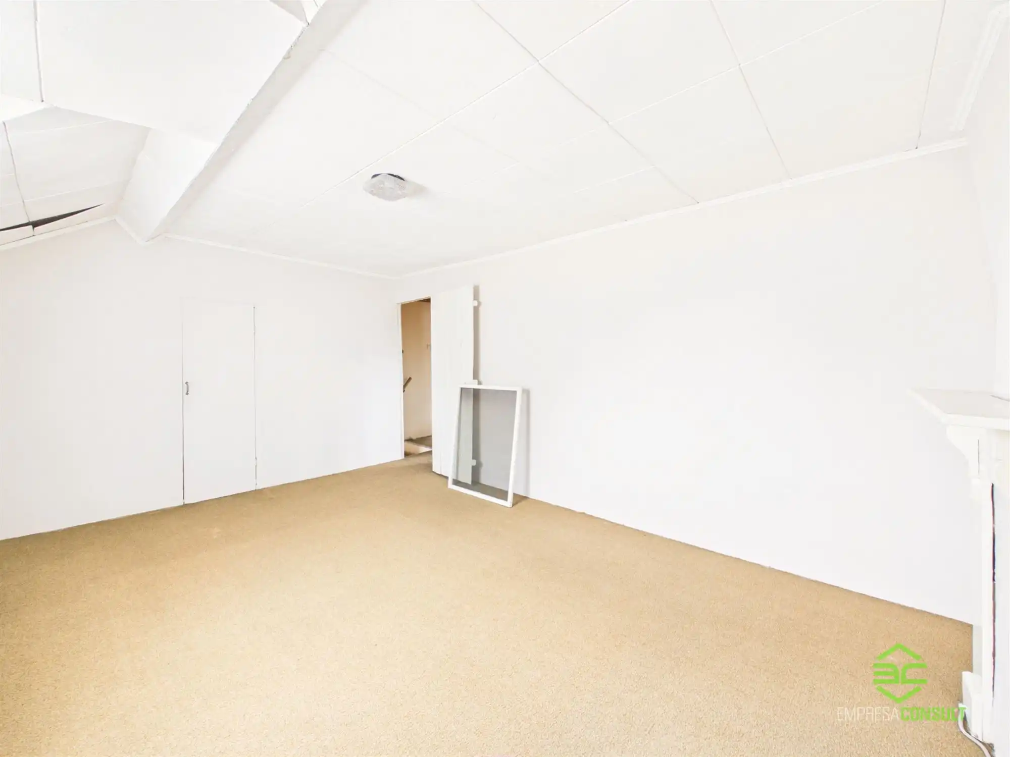 Centraal gelegen te renoveren woning in Kortenbos! foto 19