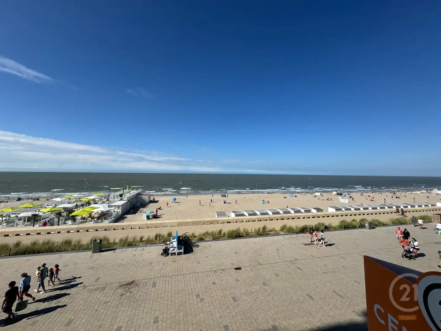 Studio op de zeedijk in Westende foto {{pictureIndex}}