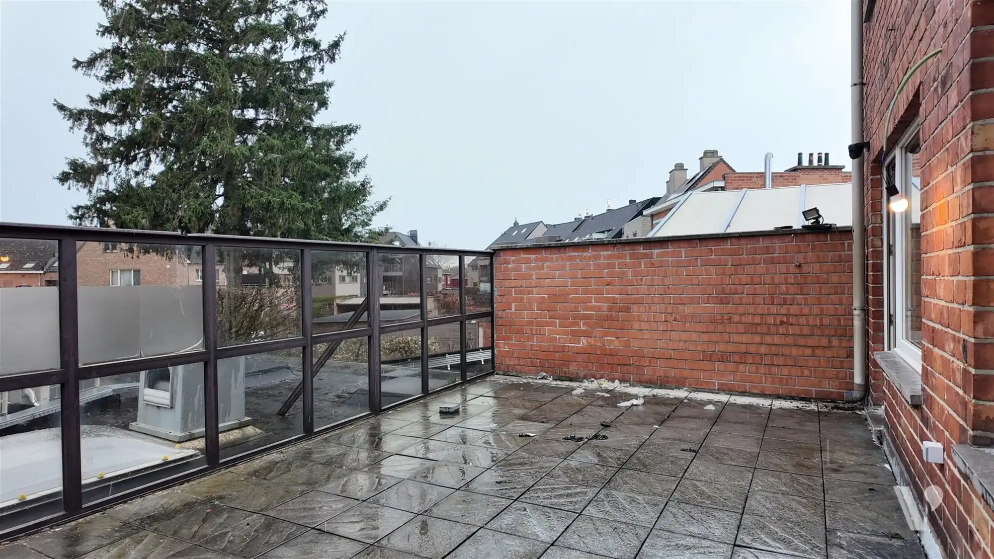 Gerenoveerd appartement in centrum met ruim terras foto 10