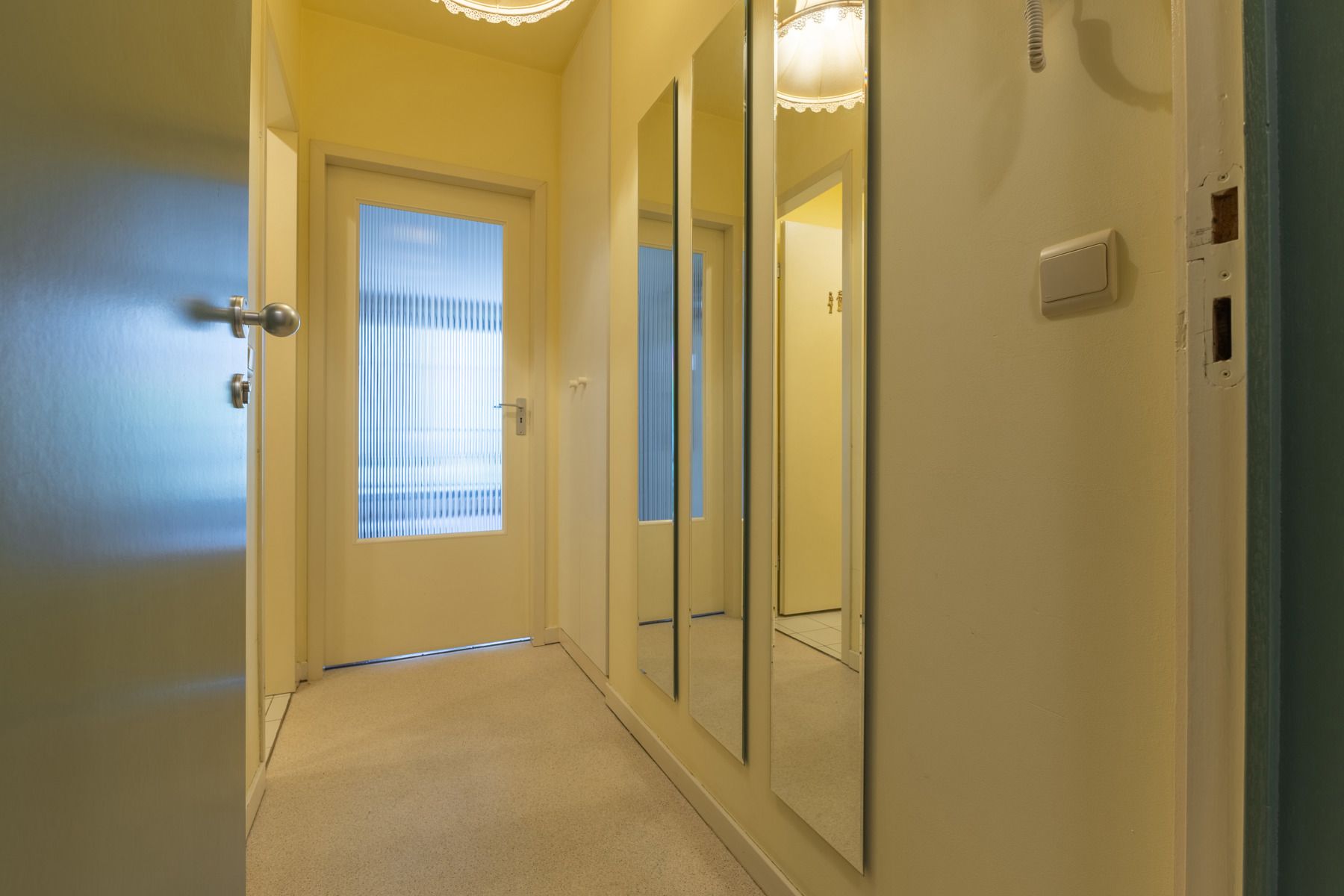 Gunstig gelegen appartement met staanplaats foto 3