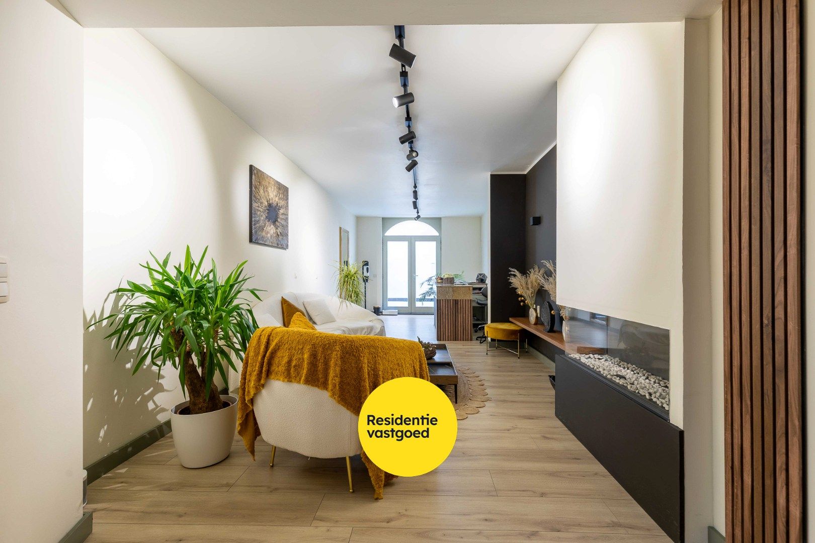 Uniek gerenoveerd pand met 3 entiteiten in hartje Nieuwpoort. foto 3