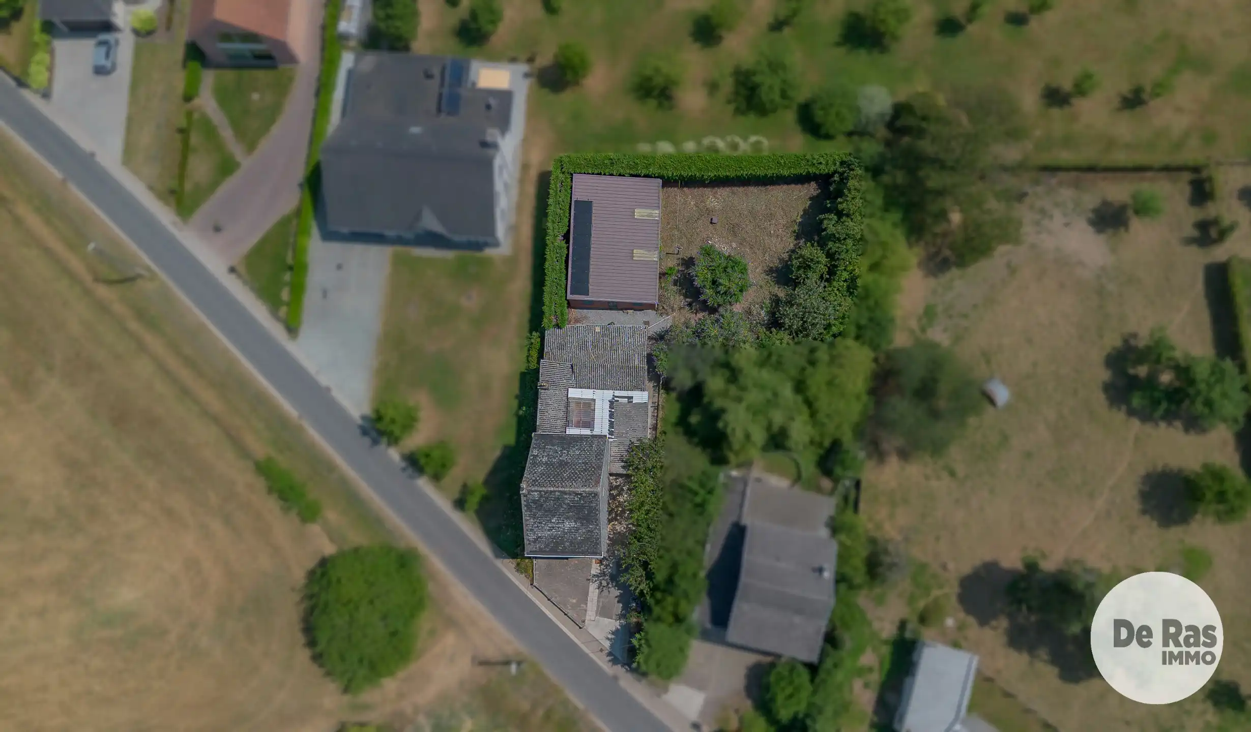 HAALTERT - Unieke renovatiekans op een groene locatie foto 22