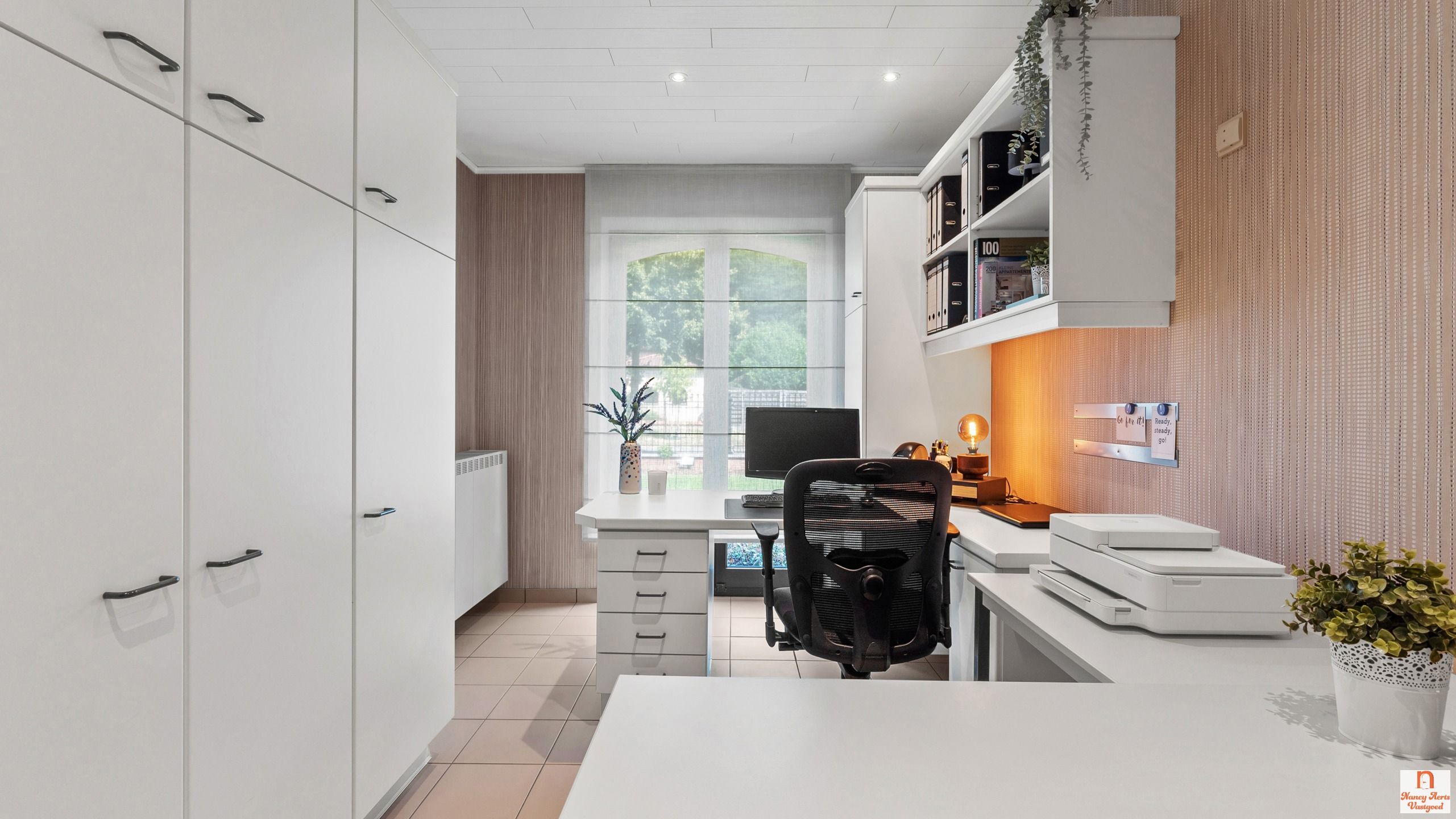 Luxueuze villa met overdekt zwembad, bos en weiland foto 19