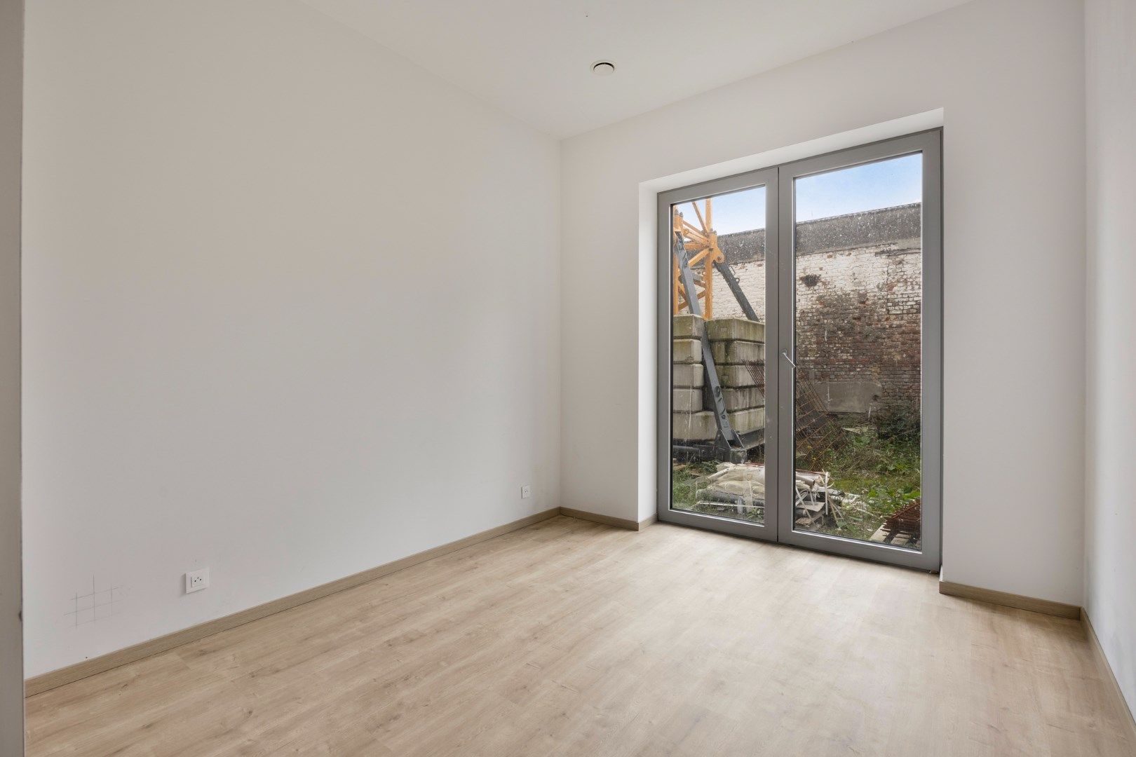 Nieuwbouwappartement met 2 slaapkamers, privé-tuin en staanplaats – verkoop onder registratierechten of BTW-stelsel    foto 16