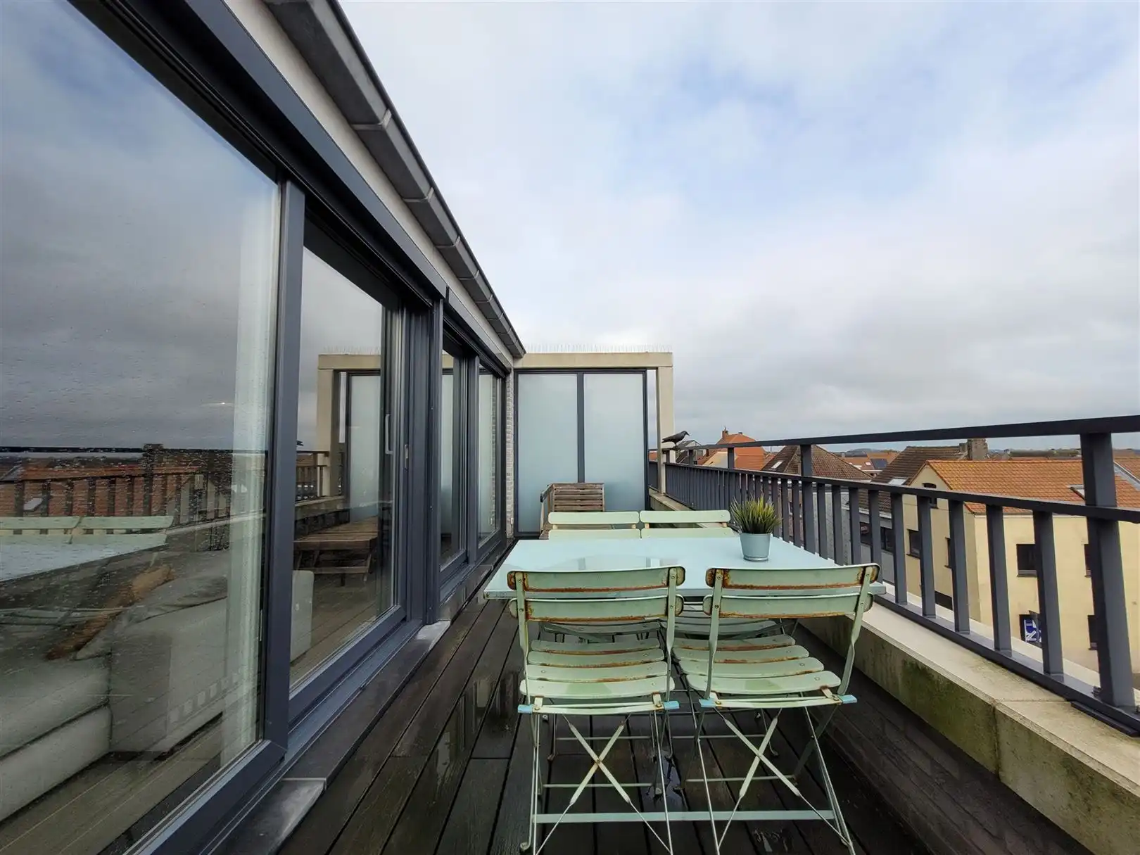 Gemeubeld duplex appartement aan de zonnekant foto 4