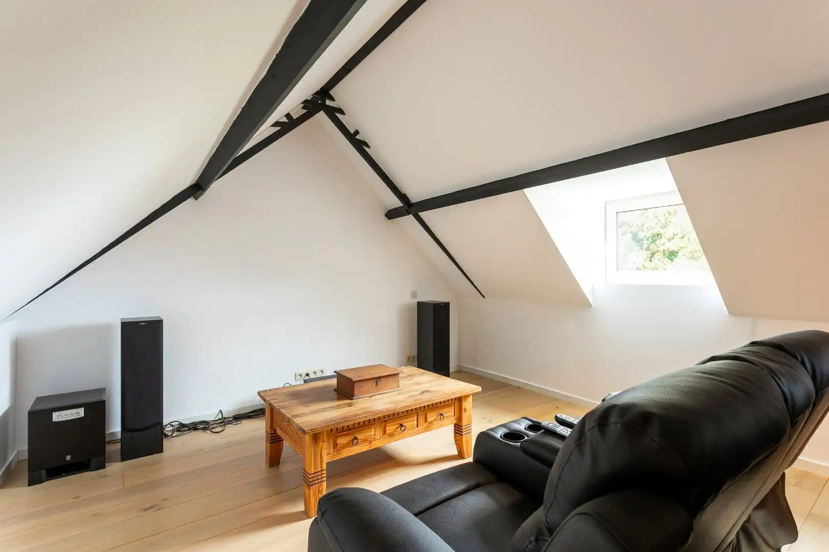 Charmante woning met 3 à 4 slpk en tuin te Halle foto 23