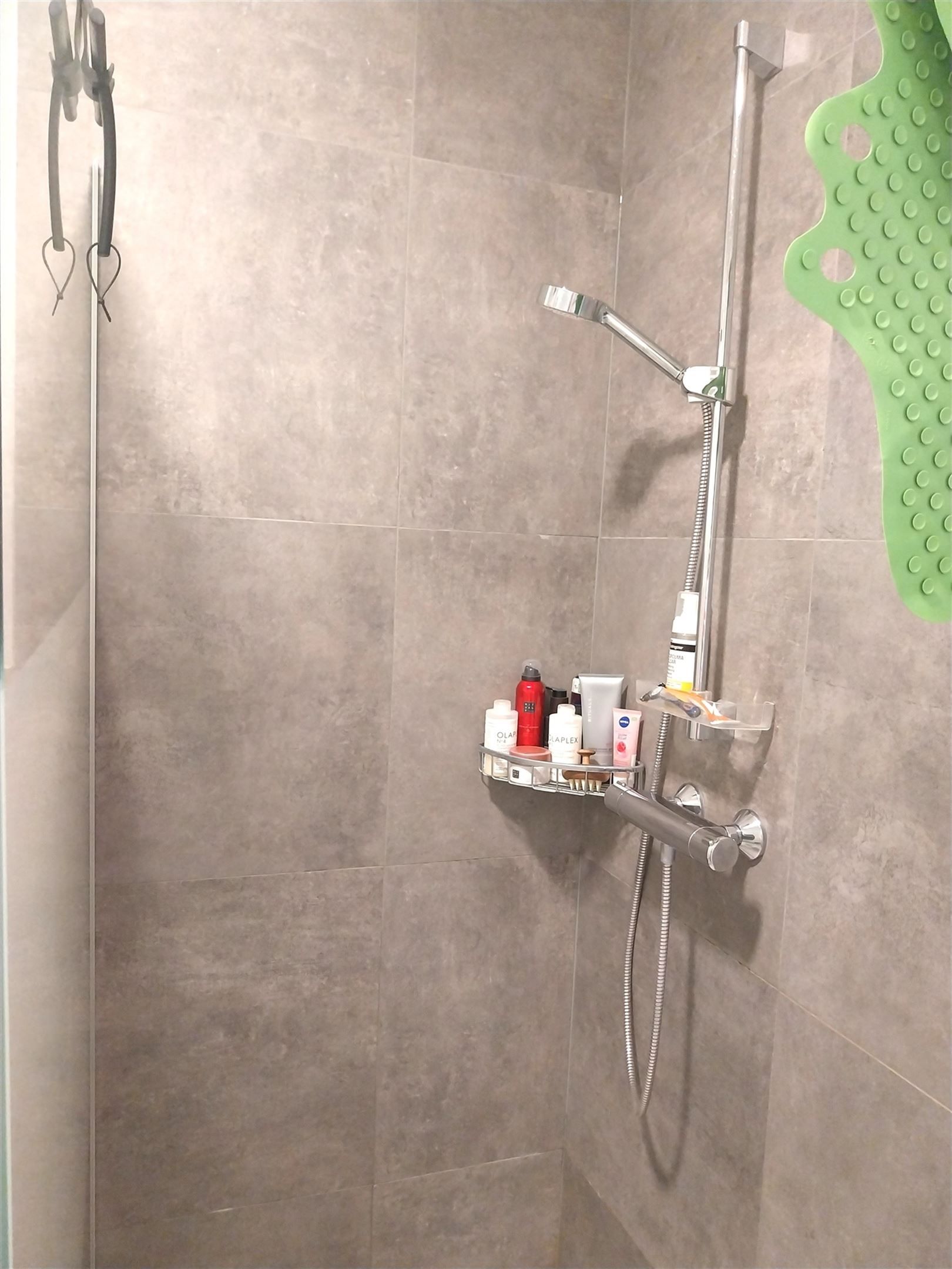 TE HUUR: recent appartement met 2 slaapkamers te Koersel! foto 14