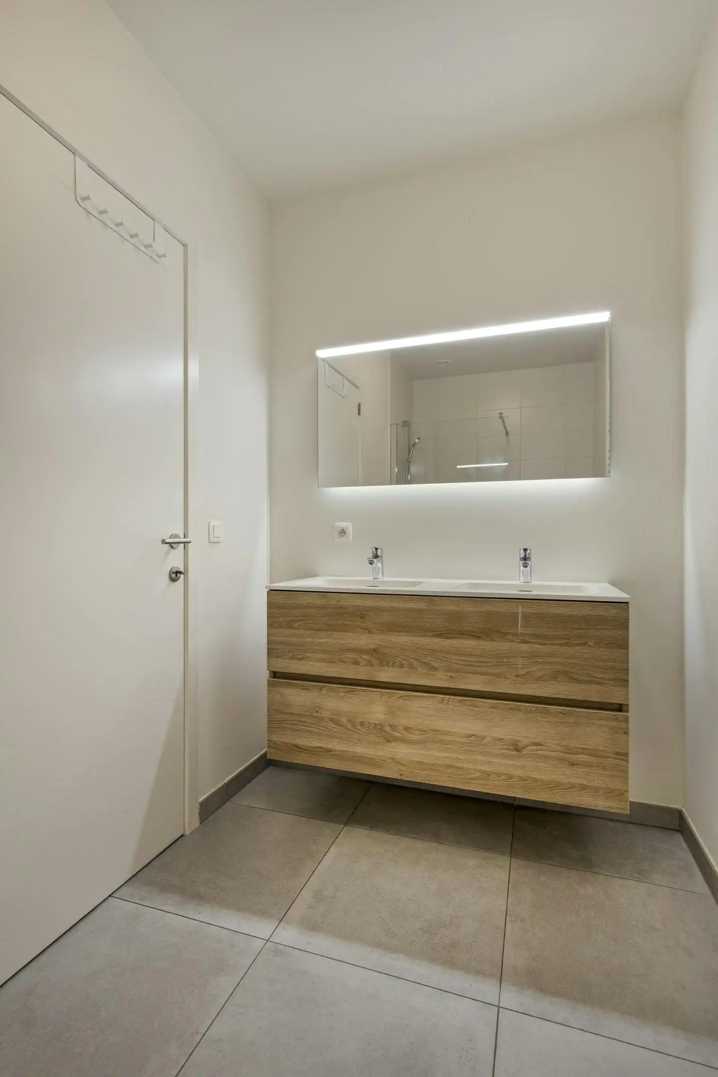 Recent appartement te koop in residentie Havn Antwerpen Zuid foto 16