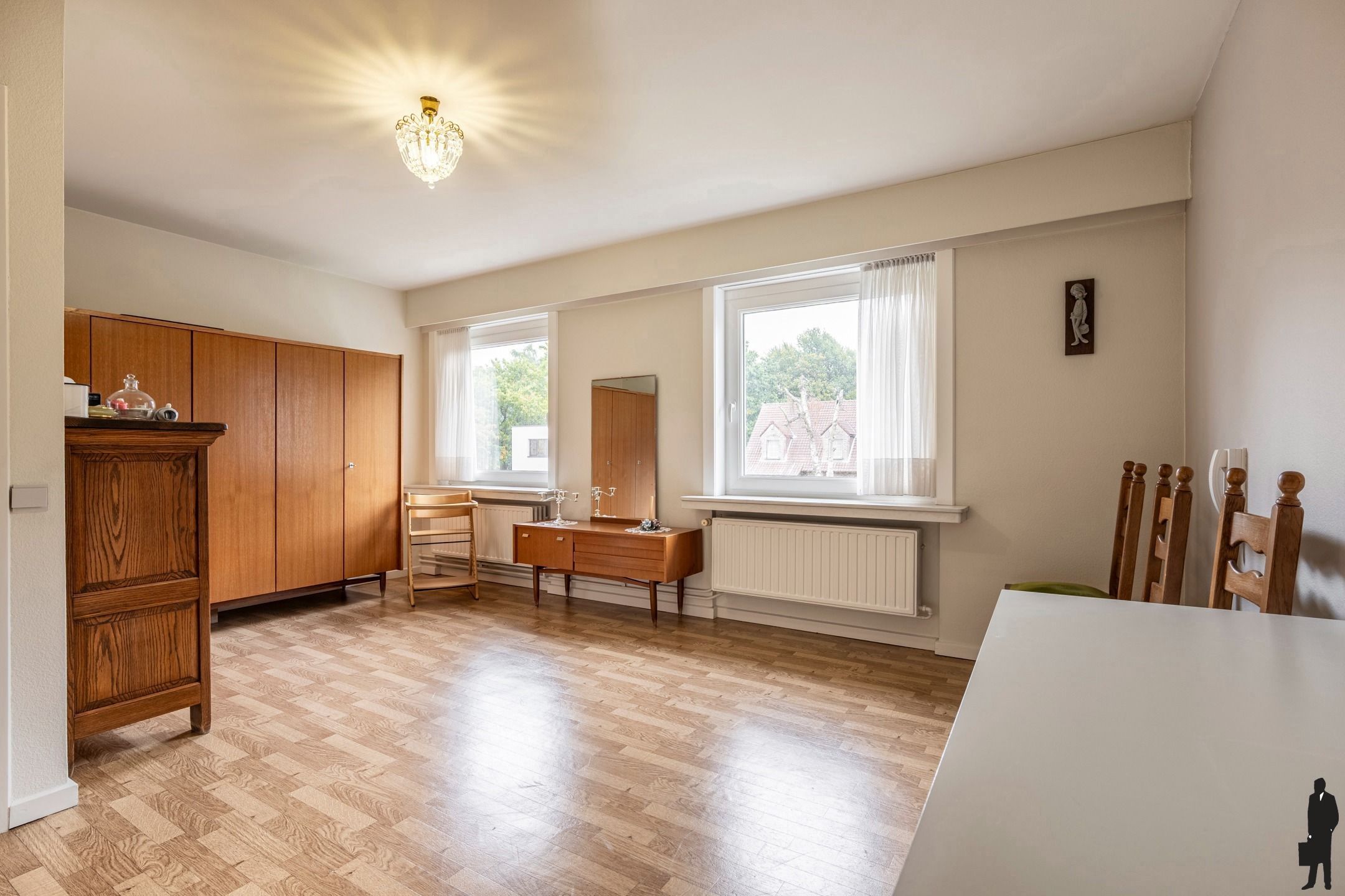 Charmante gezinswoning met 4 slks, dubbele garage op 772 m² foto 15
