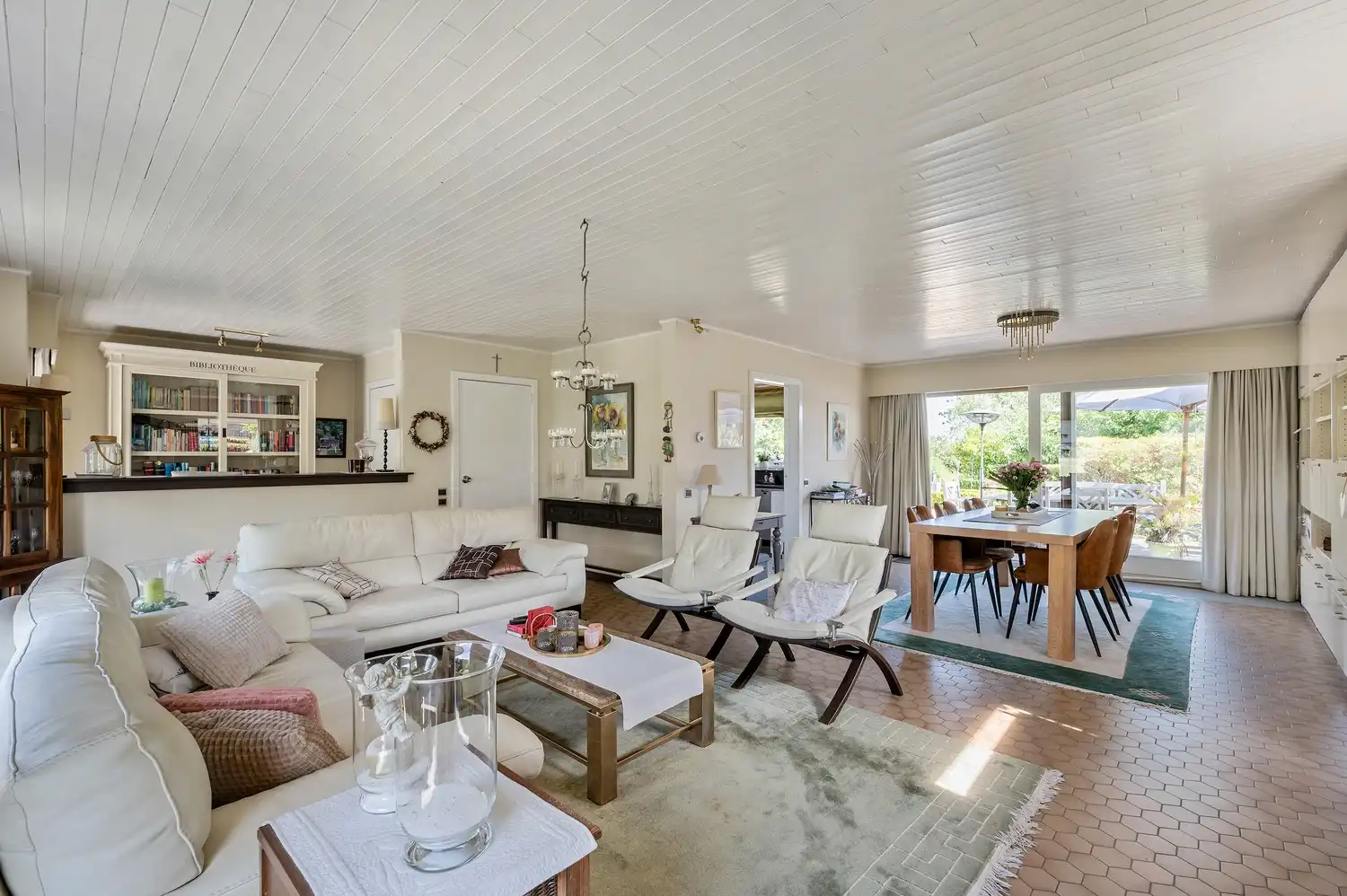 PRACHTIGE INSTAPKLARE WONING OP ZEER GOEDE LOCATIE foto 6