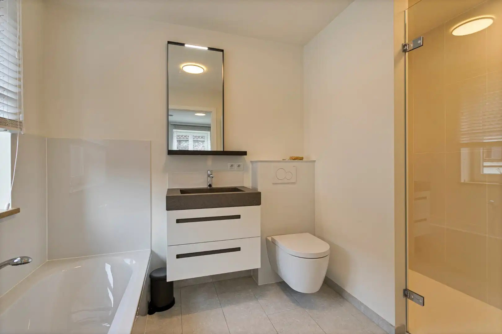 Unieke woning binnen de stadswallen van Brugge foto 12