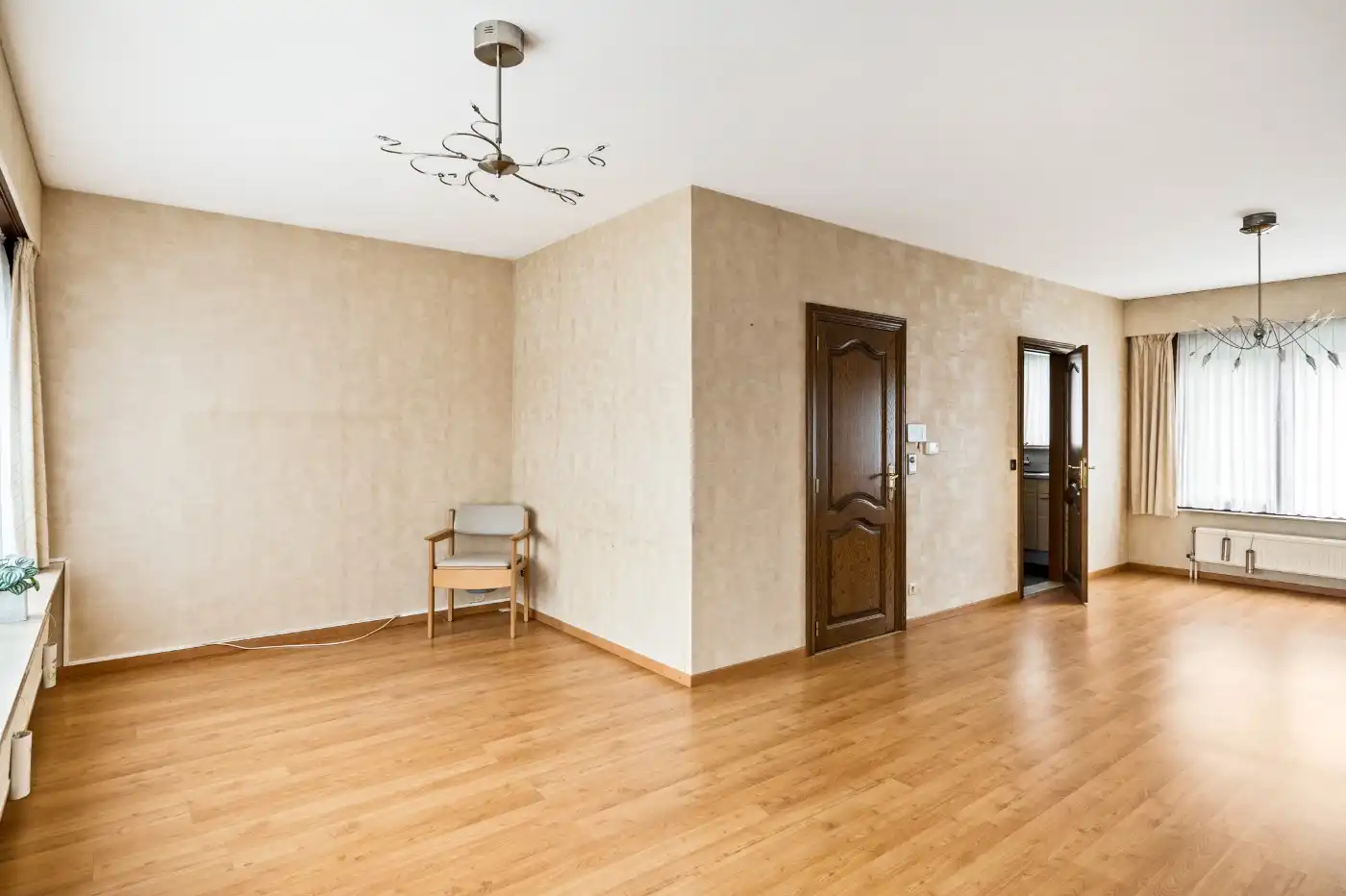 Centraal gelegen beletage-woning met 3 slpk., inpandige garage en tuin foto 5