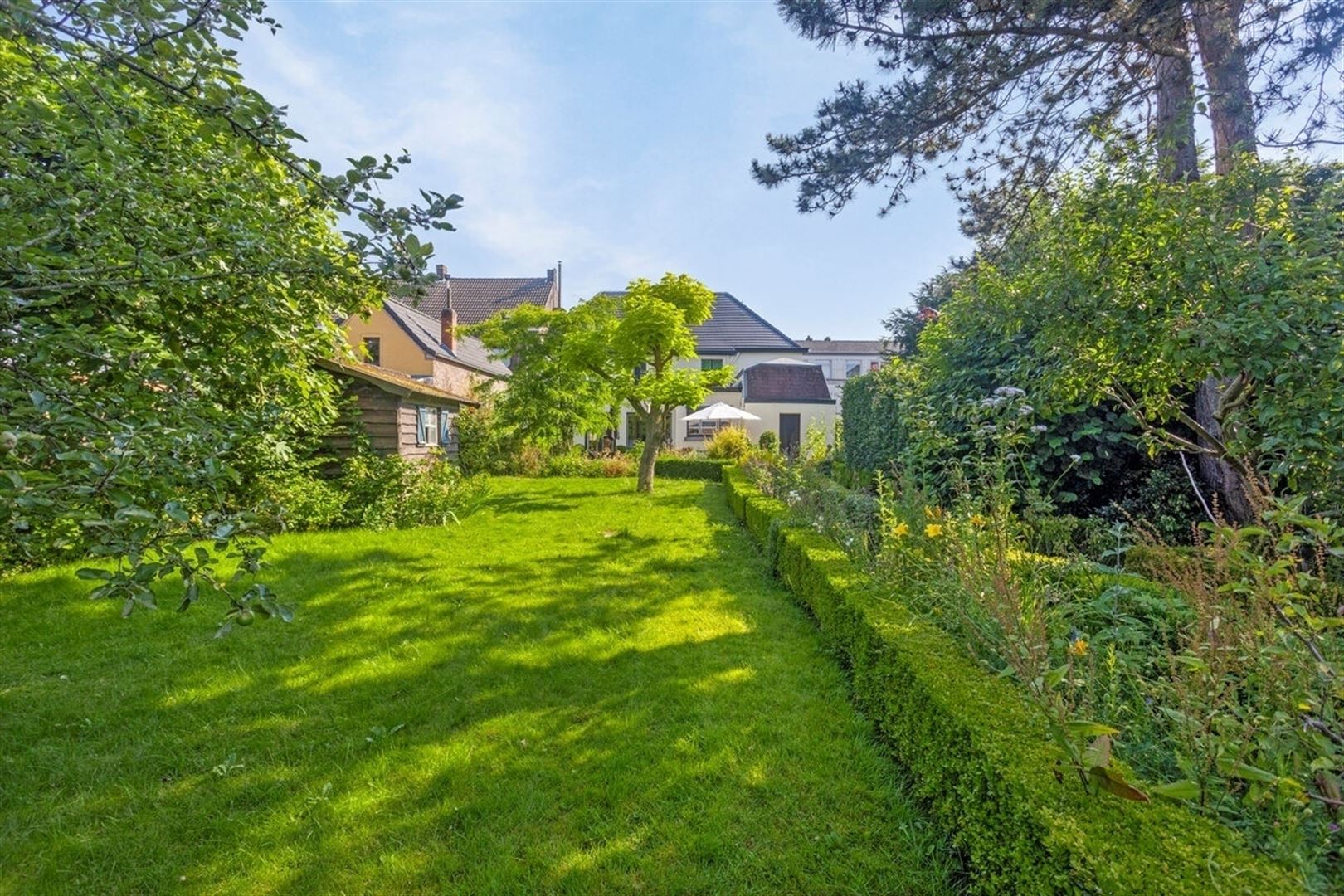 Karaktervolle woning met praktijkruimte met aparte ingang. foto 30