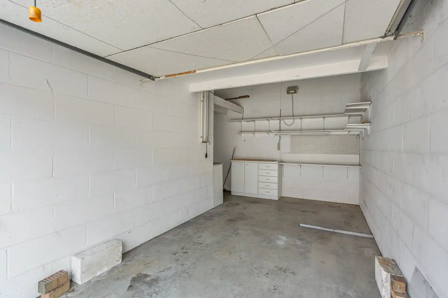 Appartement met 2 slaapkamers en ruime garage in het stadscentrum van Sint-Truiden foto 17