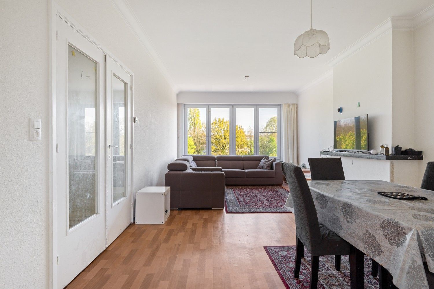 Appartement op de tweede verdieping met 2 ruime slaapkamers te Antwerpen! foto 2