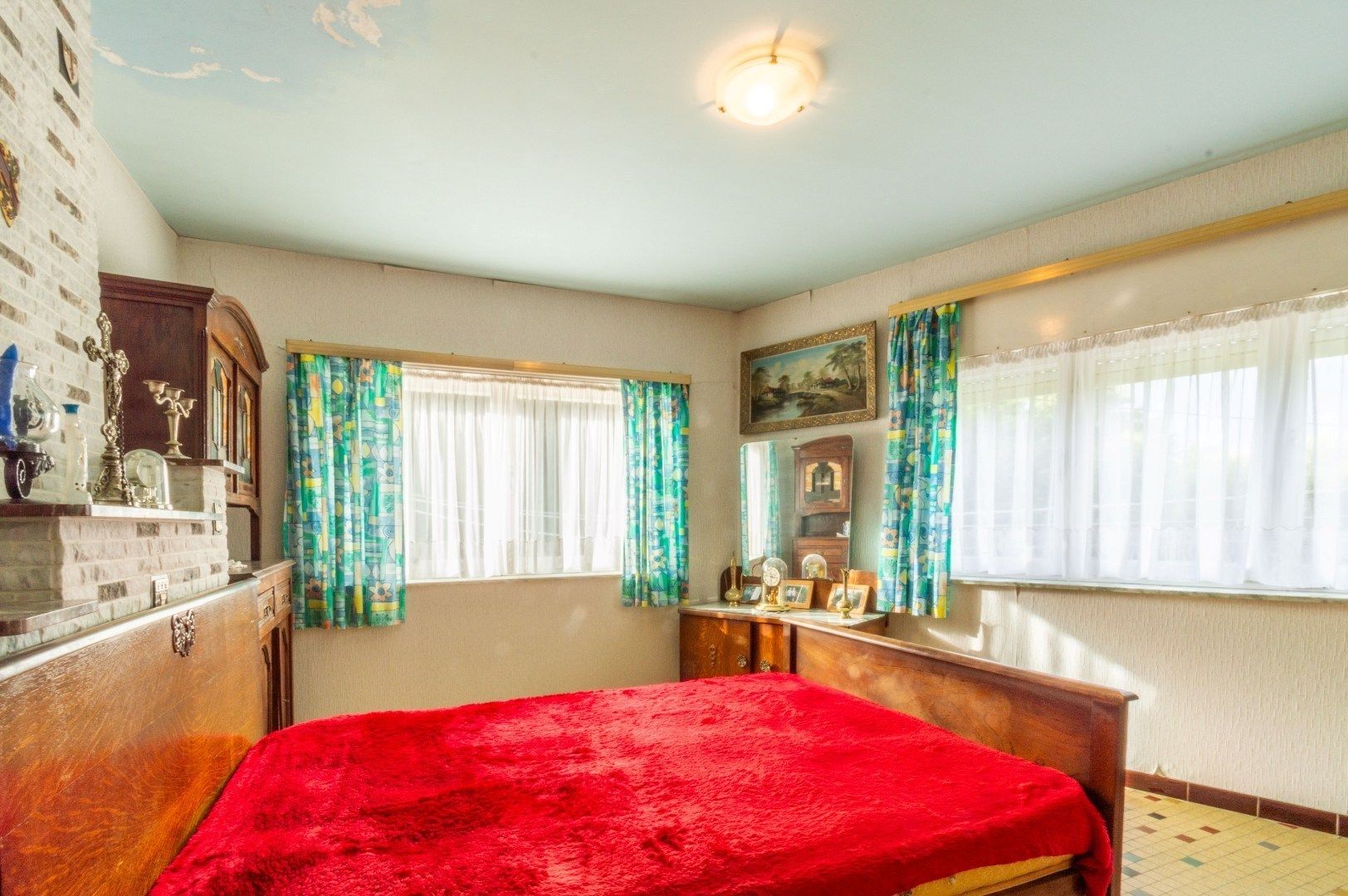 LICHTRIJKE, TE RENOVEREN 3-GEVEL WONING + GROTE TUIN! foto 16