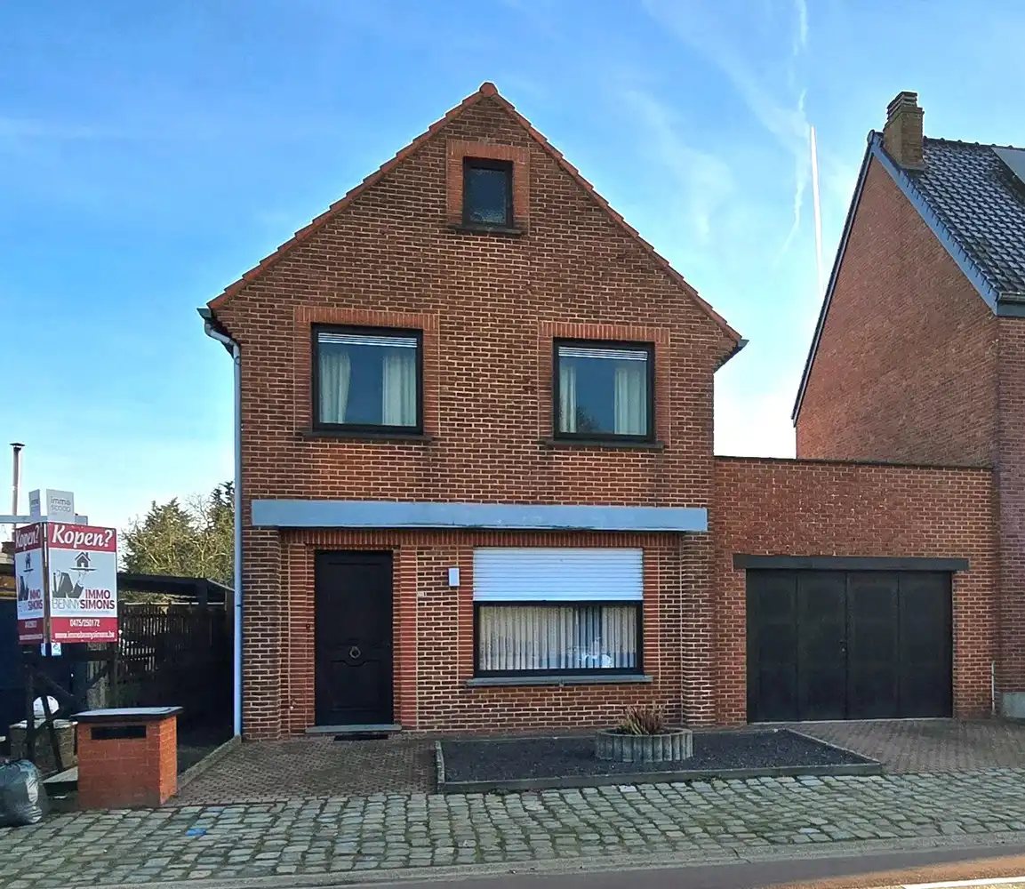 Hoofdfoto van de publicatie: Te renoveren HOB met 3 slaapkamers op een perceel van 1.171 ca gelegen in Donk (Herk-de-Stad)