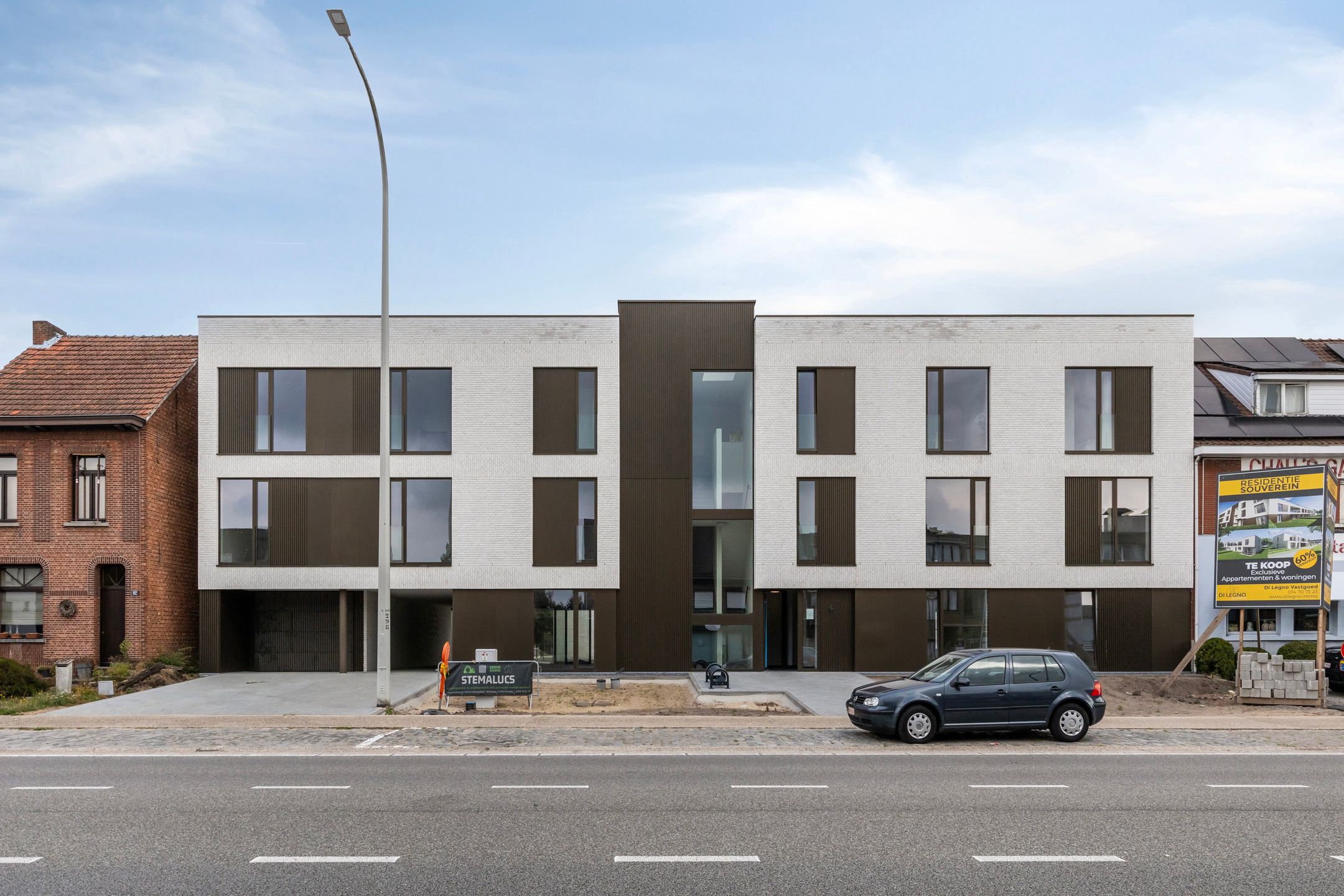 Knap luxeappartement met 2 slaapkamers en ruim terras foto 2