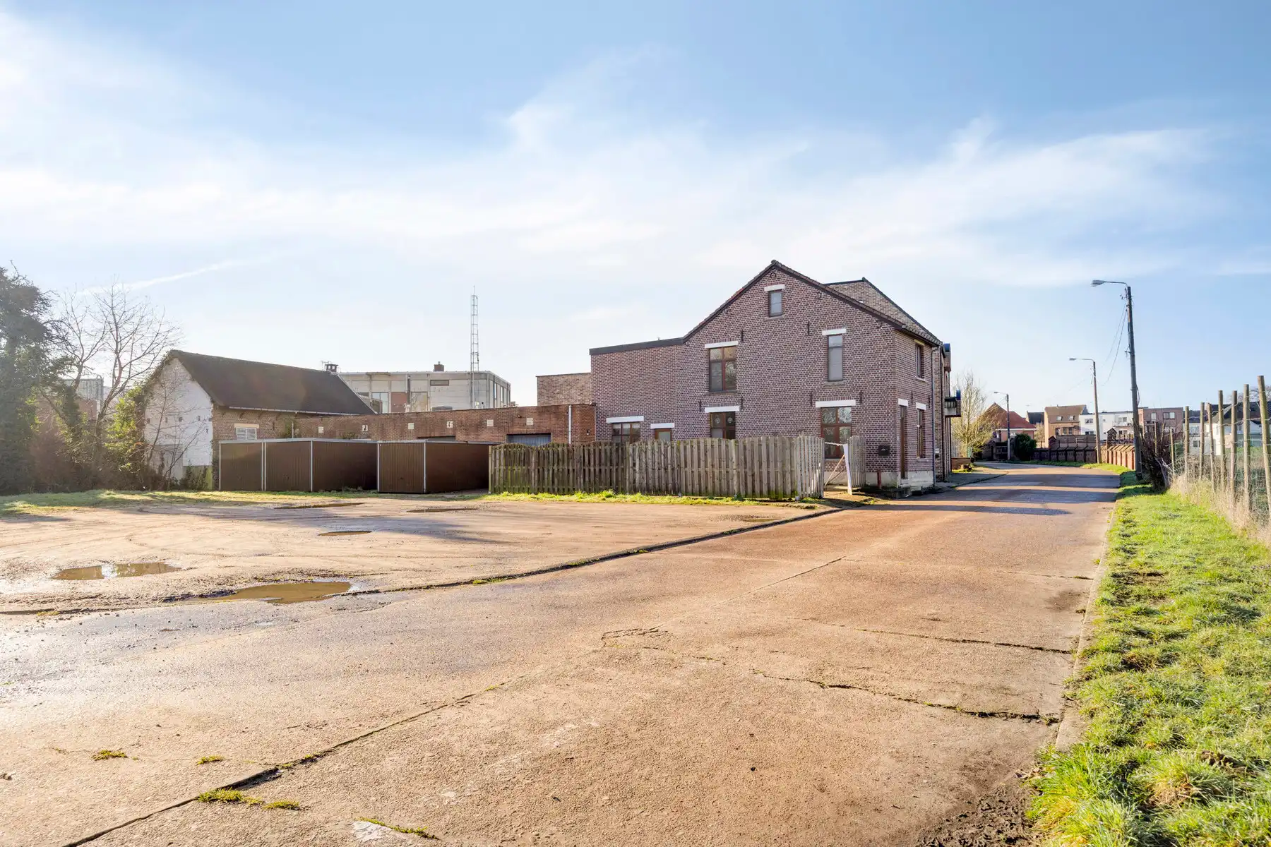 Praktische woning met 3 slaapkamers in centrum Maaseik. foto 31